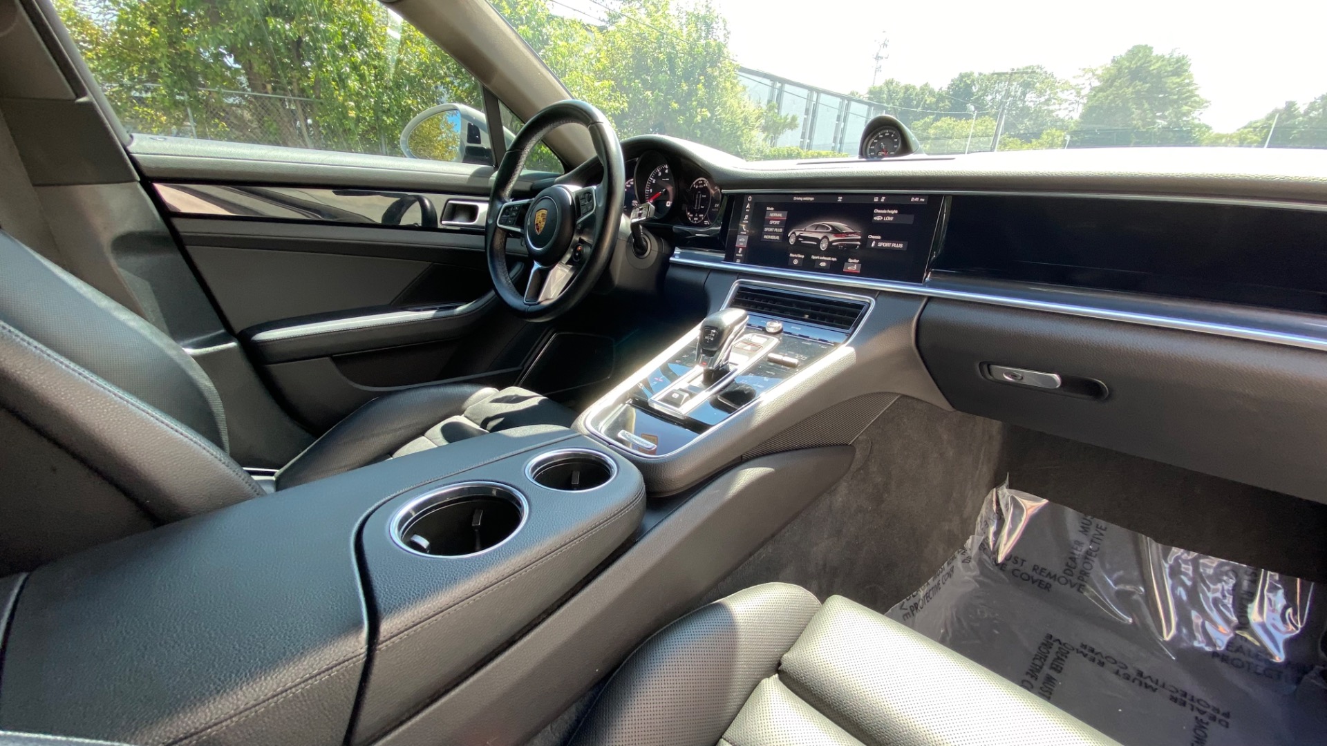 Used 2018 Porsche Panamera 4S for sale $61,995 at Formula Imports in Charlotte NC 28227 44