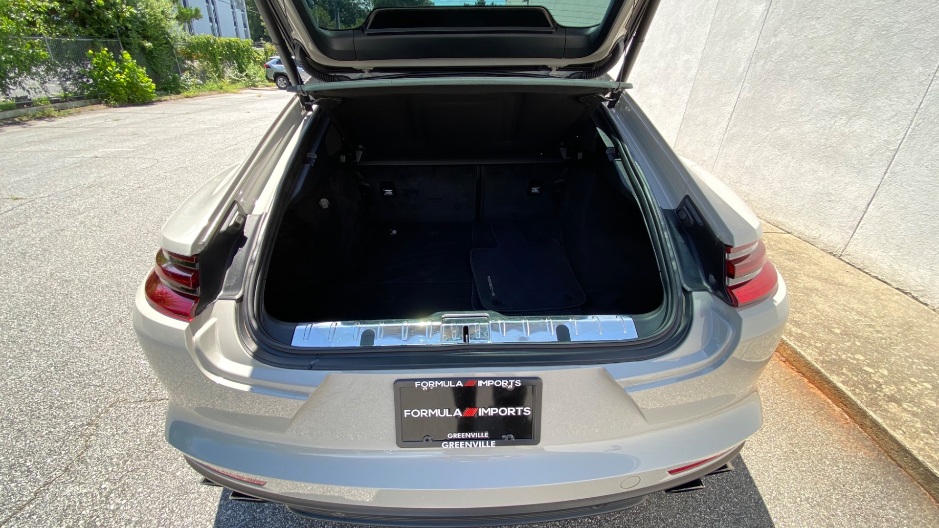Used 2018 Porsche Panamera 4S for sale $61,995 at Formula Imports in Charlotte NC 28227 47