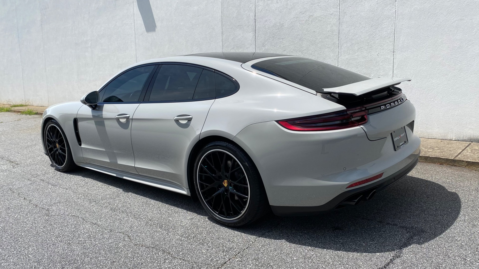 Used 2018 Porsche Panamera 4S for sale $61,995 at Formula Imports in Charlotte NC 28227 5