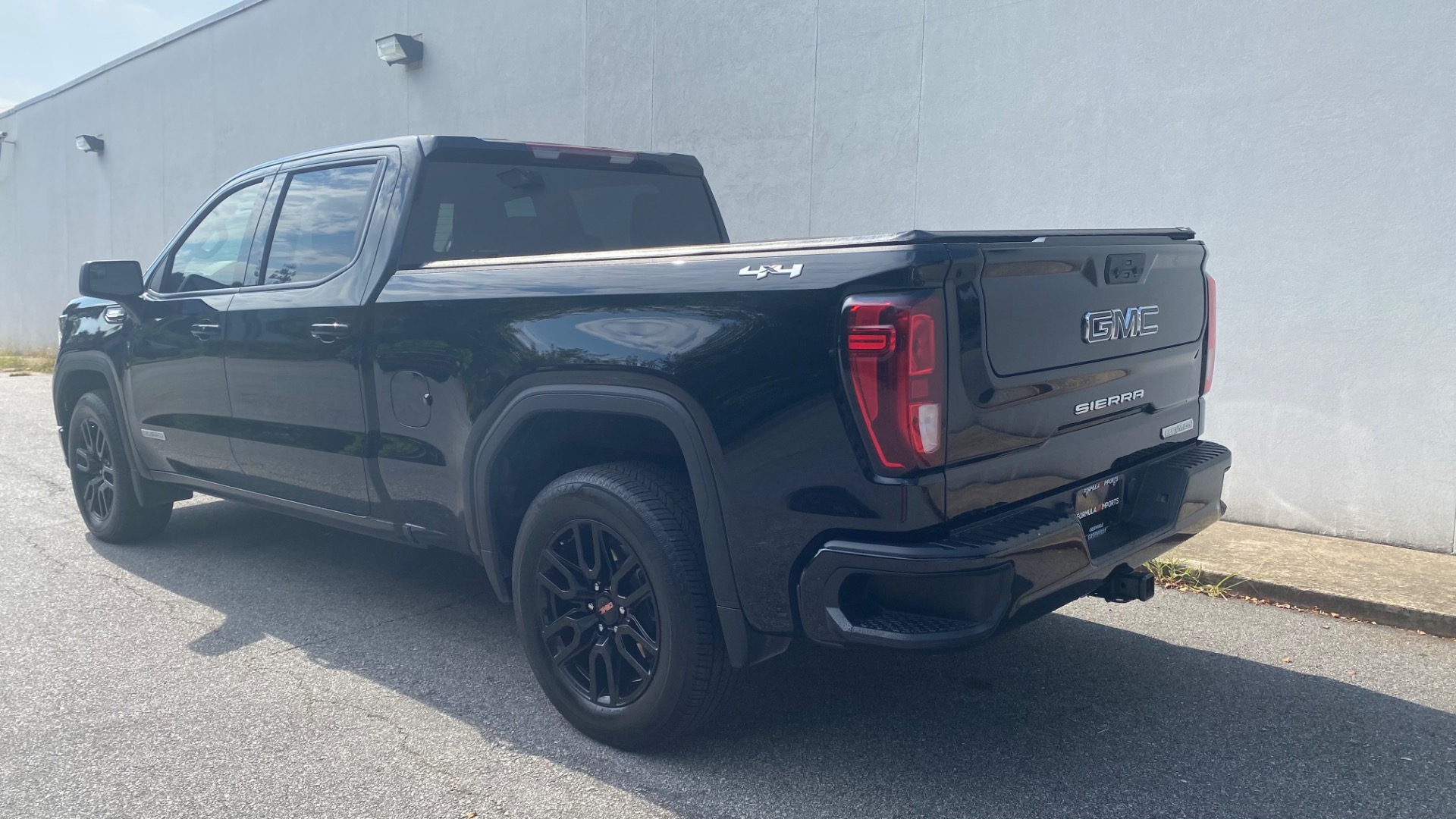 Used 2022 GMC Sierra 1500 Elevation Diesel for sale $52,999 at Formula Imports in Charlotte NC 28227 6