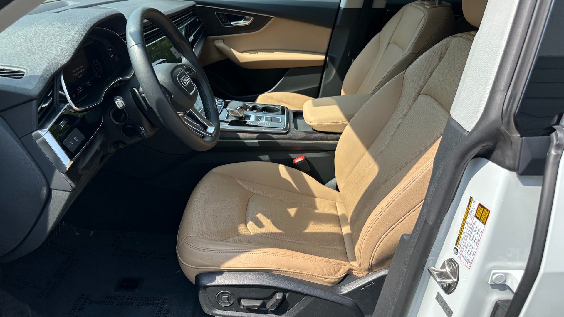 Used 2021 Audi Q8 PREMIUM PLUS / S-LINE / TOW PACKAGE / REAR AIRBAGS for sale Sold at Formula Imports in Charlotte NC 28227 12