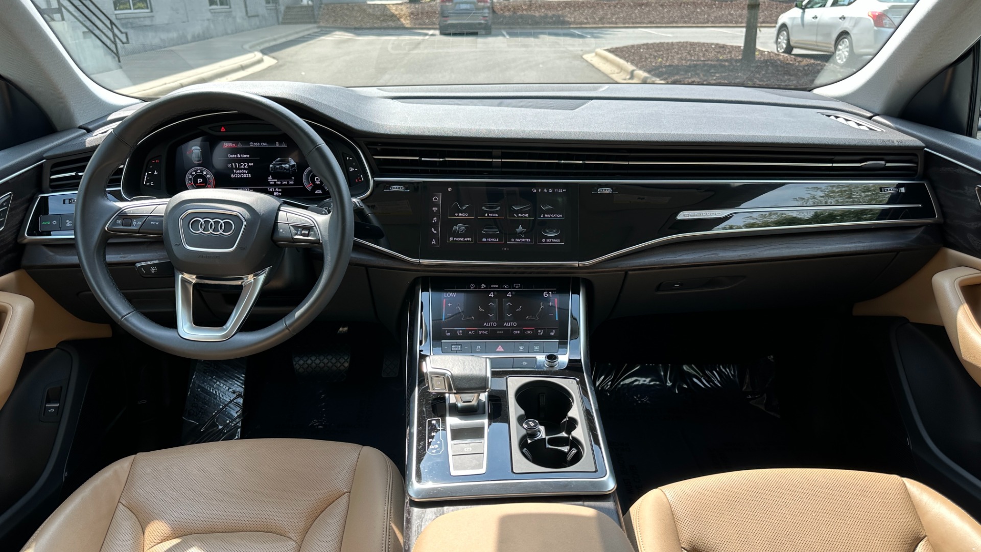 Used 2021 Audi Q8 PREMIUM PLUS / S-LINE / TOW PACKAGE / REAR AIRBAGS for sale $60,995 at Formula Imports in Charlotte NC 28227 26