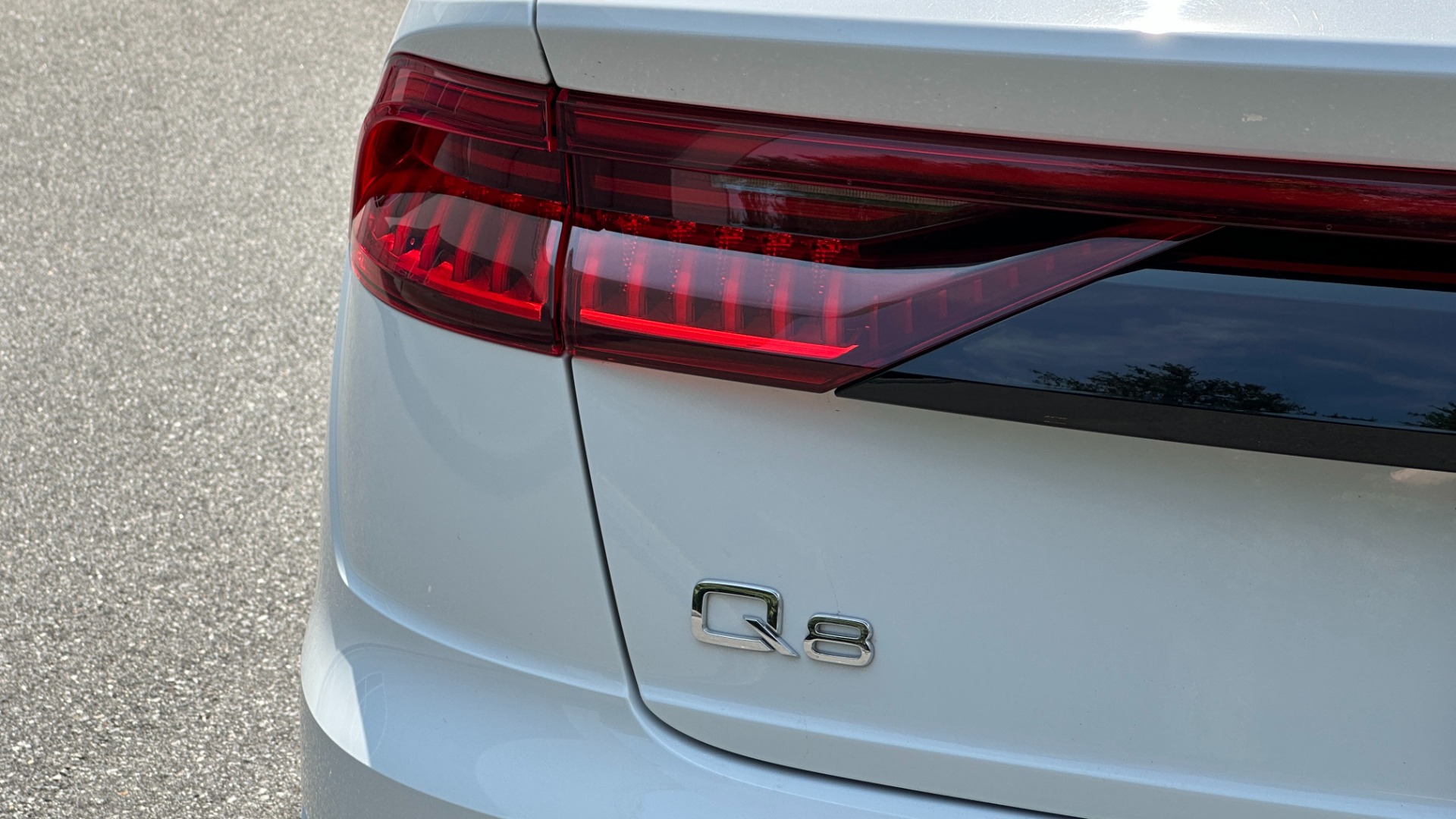 Used 2021 Audi Q8 PREMIUM PLUS / S-LINE / TOW PACKAGE / REAR AIRBAGS for sale $60,995 at Formula Imports in Charlotte NC 28227 45