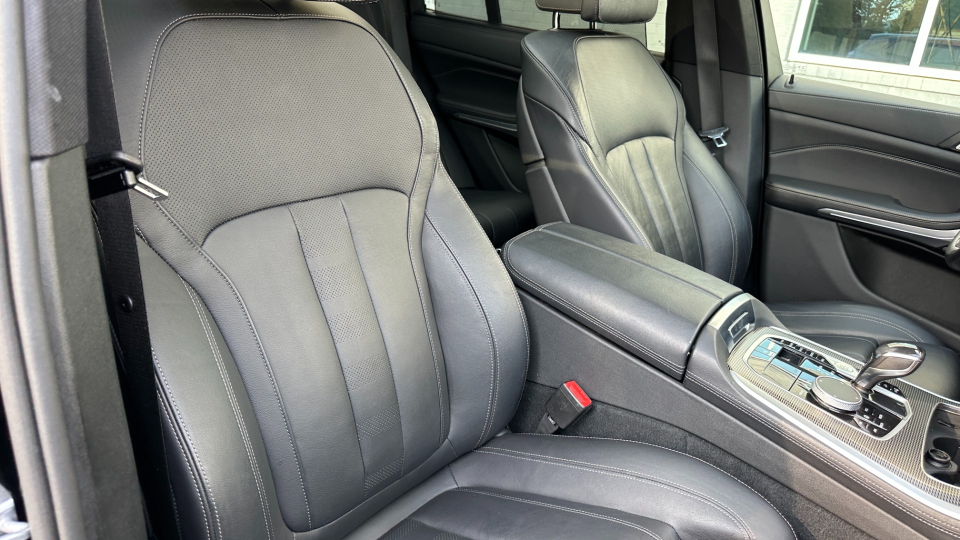 Used 2020 BMW X5 M50i / PREMIUM / TRAILER HITCH / BLACK TRIM / PARKING ASSIST for sale Sold at Formula Imports in Charlotte NC 28227 39