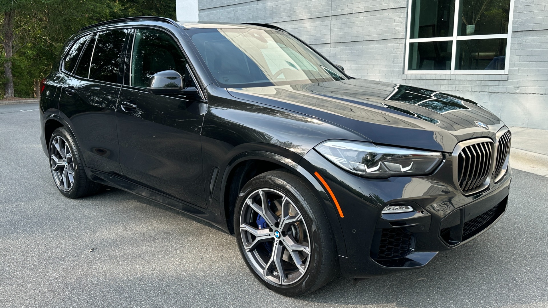 Used 2020 BMW X5 M50i / PREMIUM / TRAILER HITCH / BLACK TRIM / PARKING ASSIST for sale $54,995 at Formula Imports in Charlotte NC 28227 5