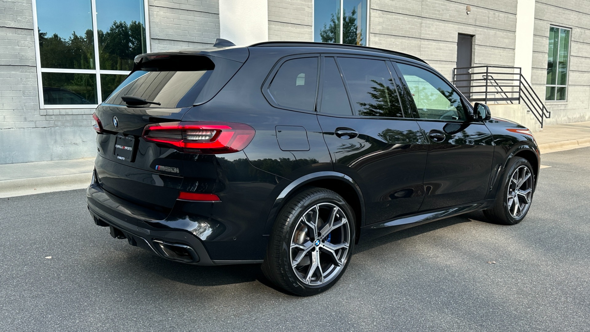 Used 2020 BMW X5 M50i / PREMIUM / TRAILER HITCH / BLACK TRIM / PARKING ASSIST for sale $54,995 at Formula Imports in Charlotte NC 28227 7