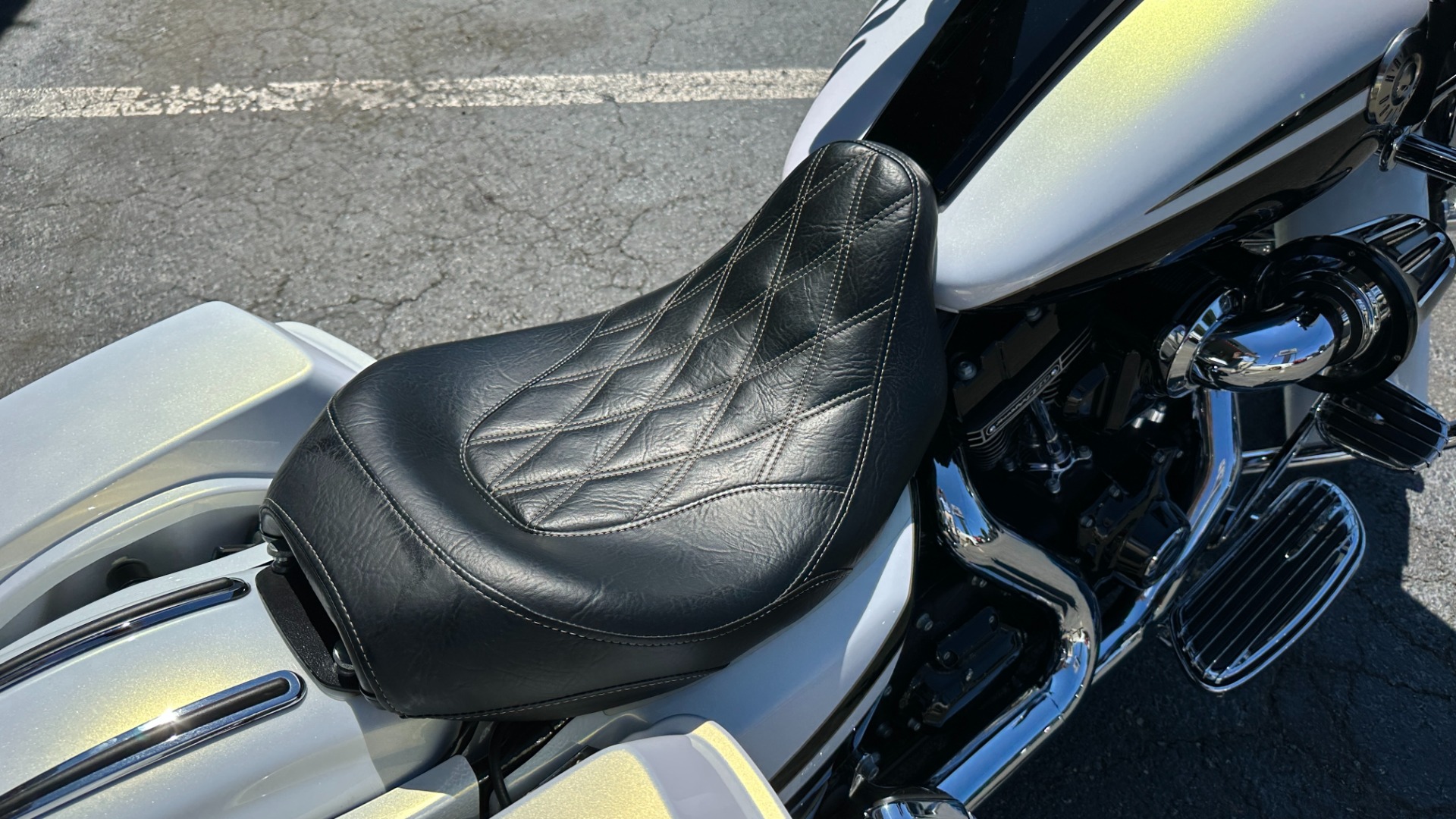 Used 2012 Harley Davidson FLTRXSE CVO Road Glide Custom CVO PAINT / RINEHART EXHAUST / SCREAMING EAGLE 110 ENGINE for sale Sold at Formula Imports in Charlotte NC 28227 34