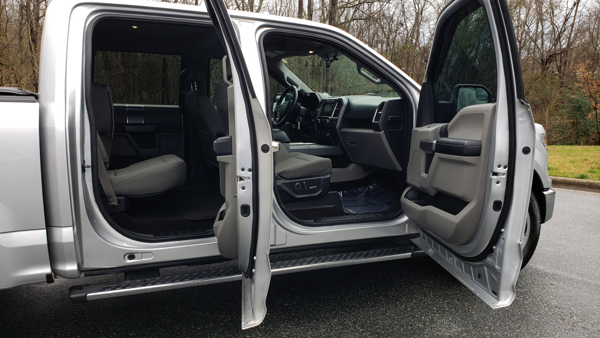 Used 2015 Ford F-150 XLT 4X2 SUPERCREW / 5.0L V8 / SYNC / REARVIEW for sale Sold at Formula Imports in Charlotte NC 28227 11