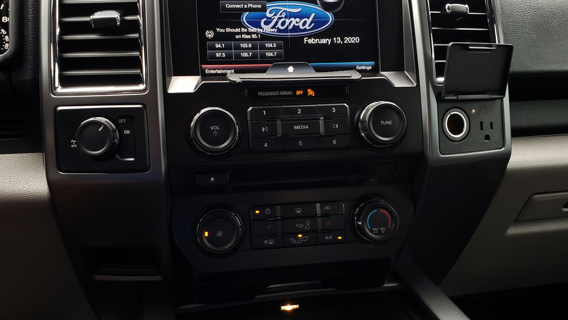 Used 2015 Ford F-150 XLT 4X2 SUPERCREW / 5.0L V8 / SYNC / REARVIEW for sale Sold at Formula Imports in Charlotte NC 28227 36