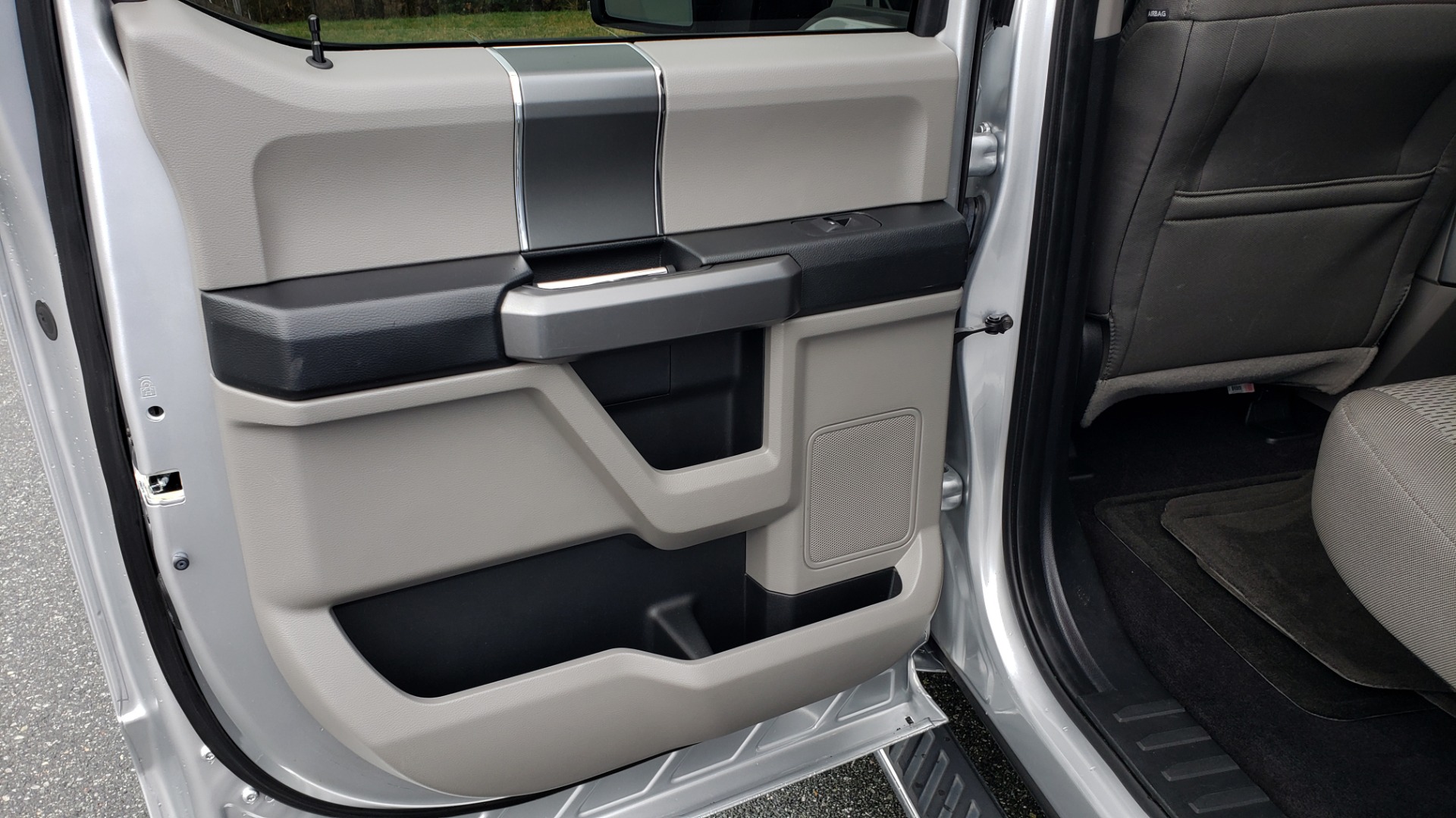 Used 2015 Ford F-150 XLT 4X2 SUPERCREW / 5.0L V8 / SYNC / REARVIEW for sale Sold at Formula Imports in Charlotte NC 28227 47