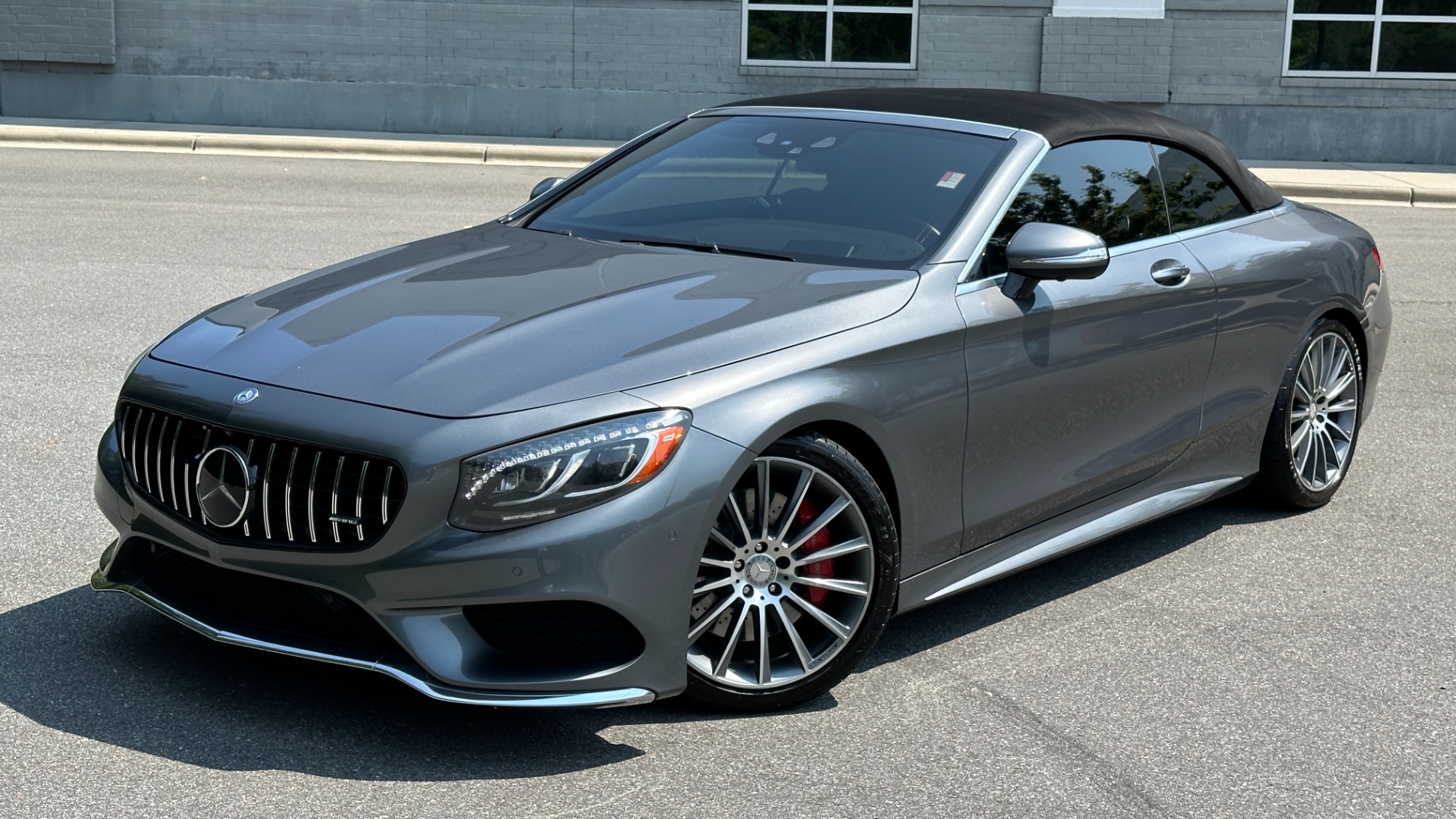 Used 2017 Mercedes-Benz S-Class S 550 CABRIOLET / LOADED OPTIONS / DESIGNO INTERIOR / SPORT / PREMIUM / MOR for sale Sold at Formula Imports in Charlotte NC 28227 3