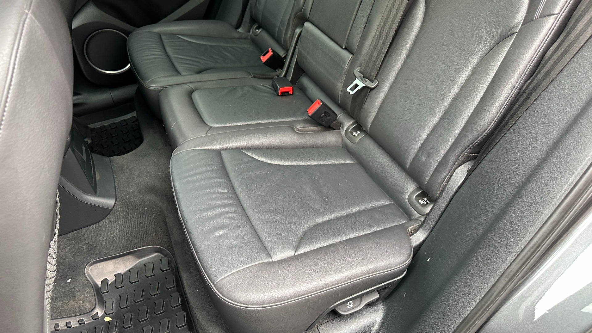 Used 2017 Audi Q5 PREMIUM PLUS / TECHNOLOGY PACKAGE / PEARL PAINT for sale Sold at Formula Imports in Charlotte NC 28227 27