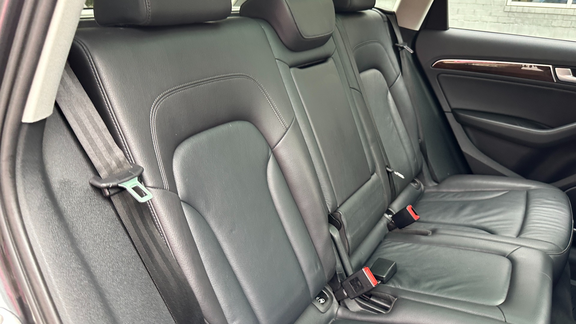 Used 2017 Audi Q5 PREMIUM PLUS / TECHNOLOGY PACKAGE / PEARL PAINT for sale Sold at Formula Imports in Charlotte NC 28227 31