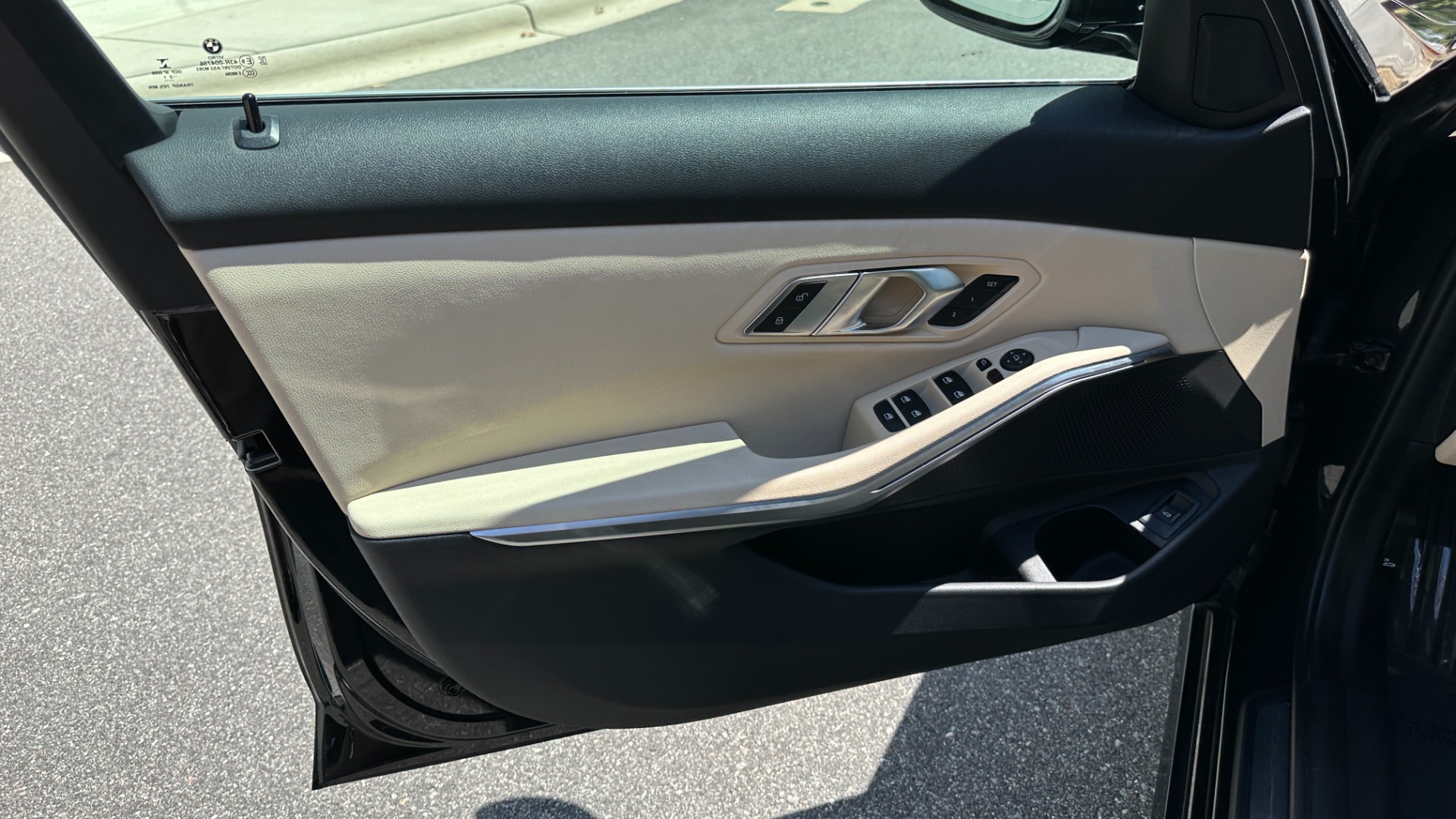 Used 2021 BMW 3 Series 330i / DRIVER ASSIST / CONVENIENCE PKG / REMOTE START for sale Sold at Formula Imports in Charlotte NC 28227 10