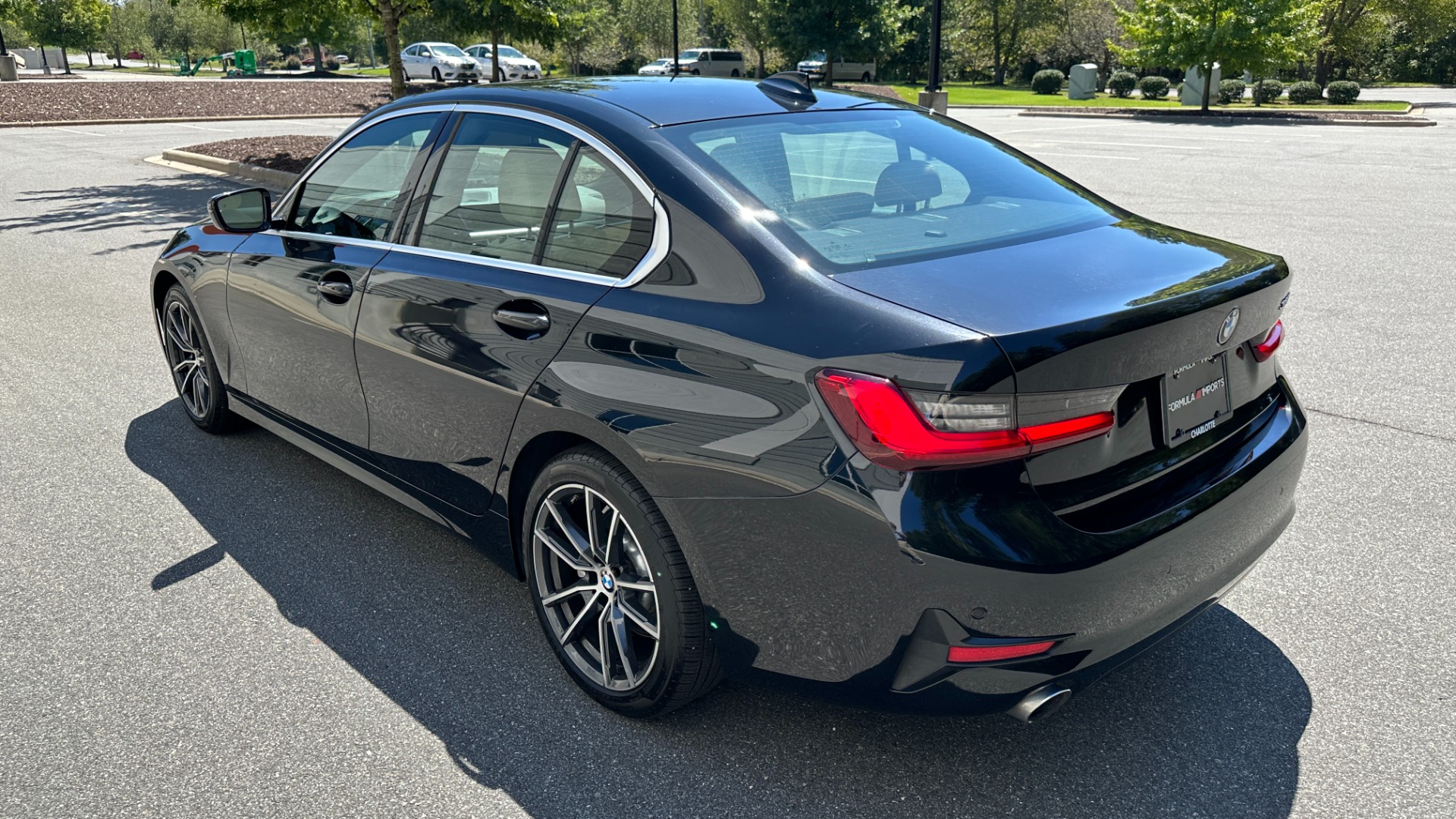 Used 2021 BMW 3 Series 330i / DRIVER ASSIST / CONVENIENCE PKG / REMOTE START for sale Sold at Formula Imports in Charlotte NC 28227 4