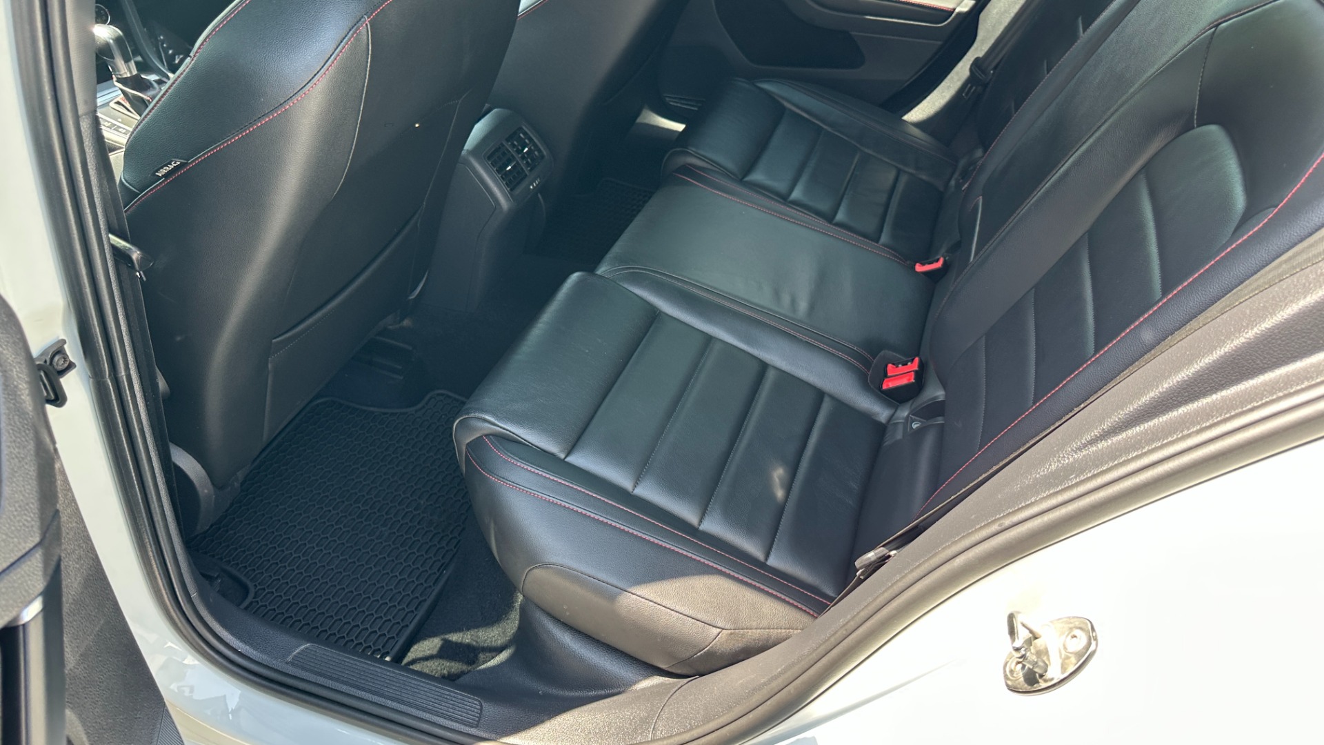 Used 2019 Volkswagen Golf GTI SE / CTS EXHAUST / CTS INTAKE / BLACKOUT / LEATHER for sale Sold at Formula Imports in Charlotte NC 28227 25