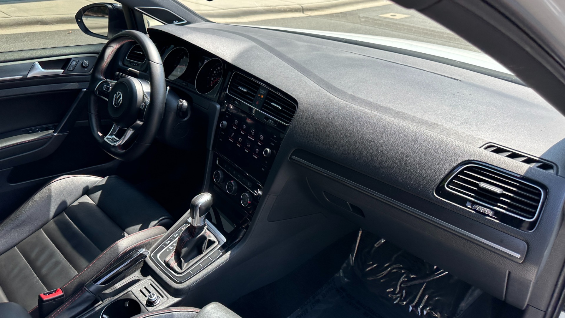 Used 2019 Volkswagen Golf GTI SE / CTS EXHAUST / CTS INTAKE / BLACKOUT / LEATHER for sale Sold at Formula Imports in Charlotte NC 28227 32