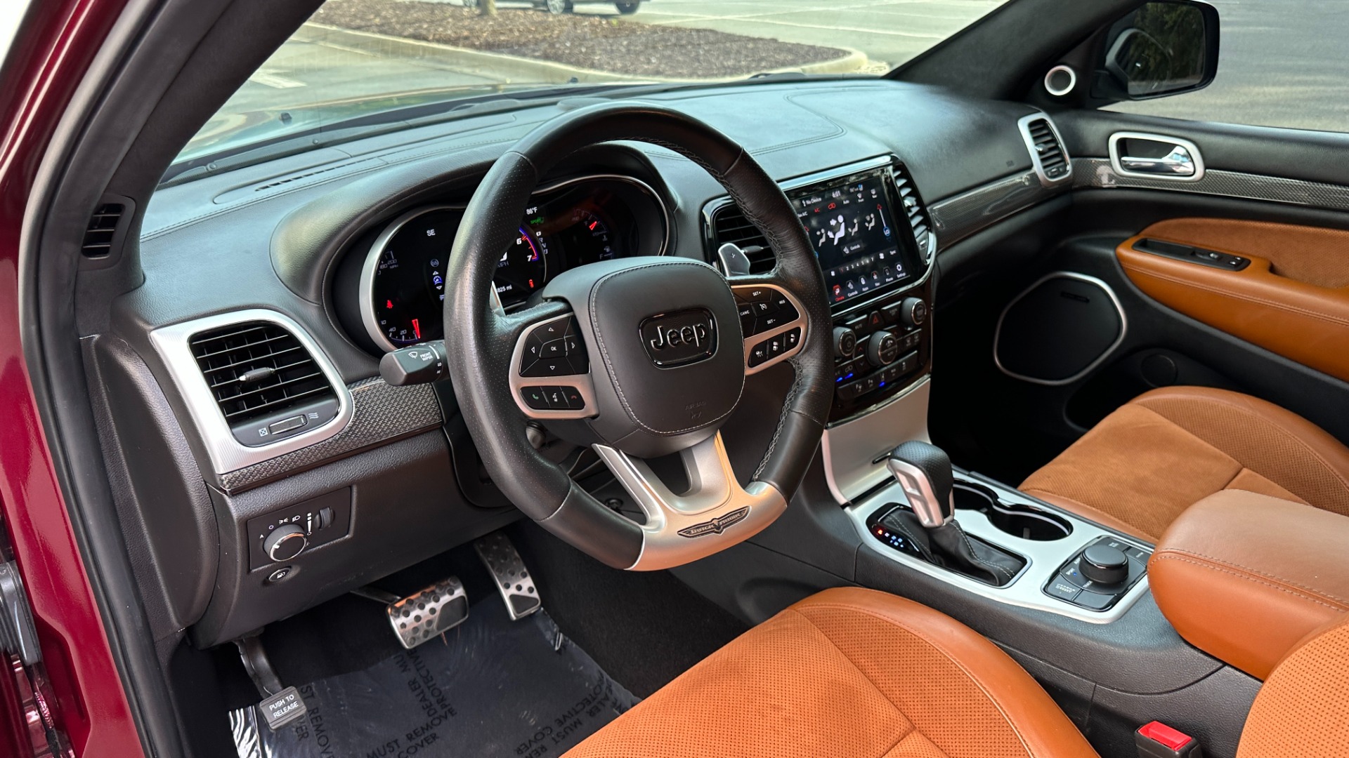 Used 2021 Jeep Grand Cherokee TRACKHAWK / SUPERCHARGED / STARLIGHT HEADLINER / VOSSEN WHEELS for sale $90,495 at Formula Imports in Charlotte NC 28227 11