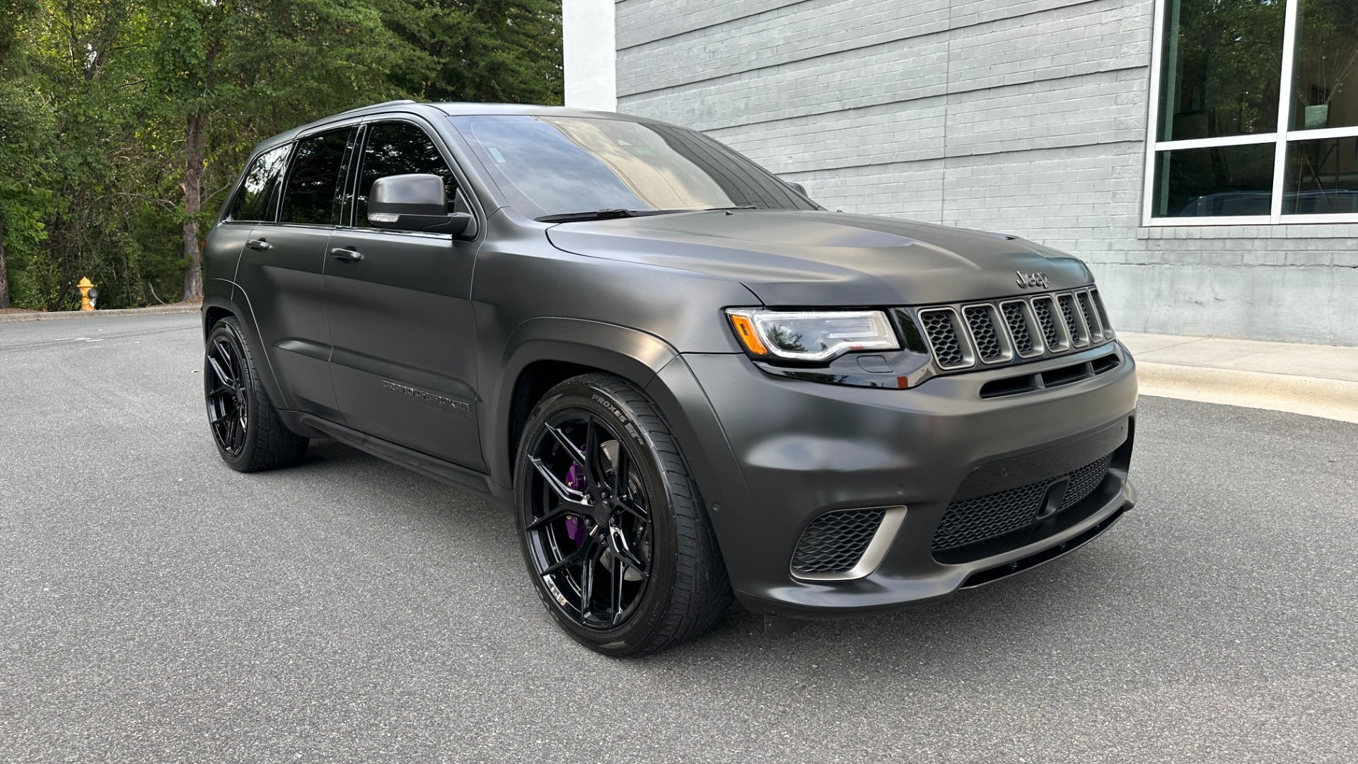 Used 2021 Jeep Grand Cherokee TRACKHAWK / SUPERCHARGED / STARLIGHT HEADLINER / VOSSEN WHEELS for sale $90,495 at Formula Imports in Charlotte NC 28227 2