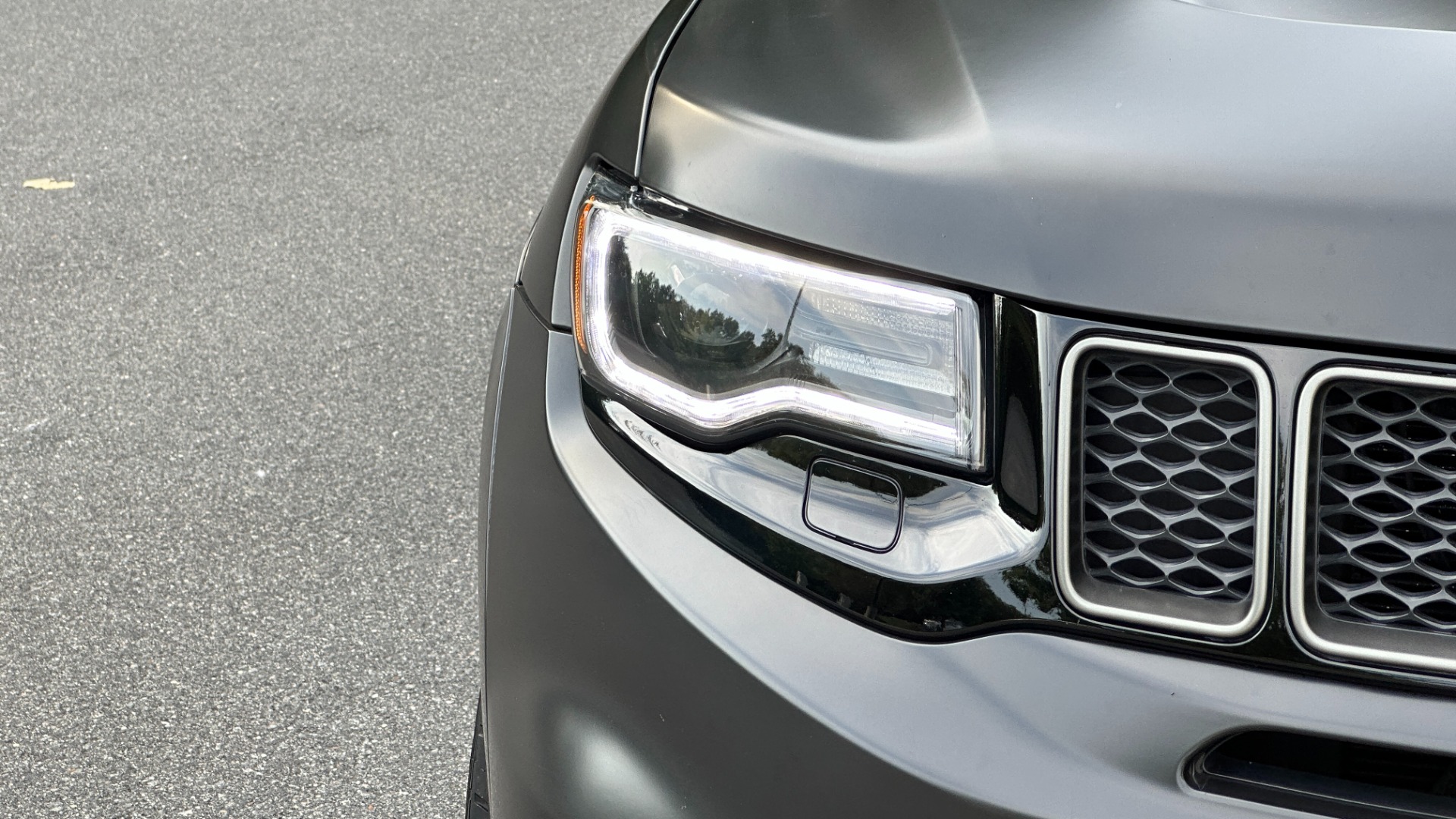 Used 2021 Jeep Grand Cherokee TRACKHAWK / SUPERCHARGED / STARLIGHT HEADLINER / VOSSEN WHEELS for sale $90,495 at Formula Imports in Charlotte NC 28227 44