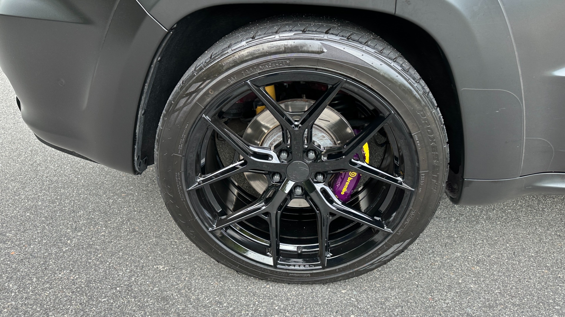 Used 2021 Jeep Grand Cherokee TRACKHAWK / SUPERCHARGED / STARLIGHT HEADLINER / VOSSEN WHEELS for sale $90,495 at Formula Imports in Charlotte NC 28227 57