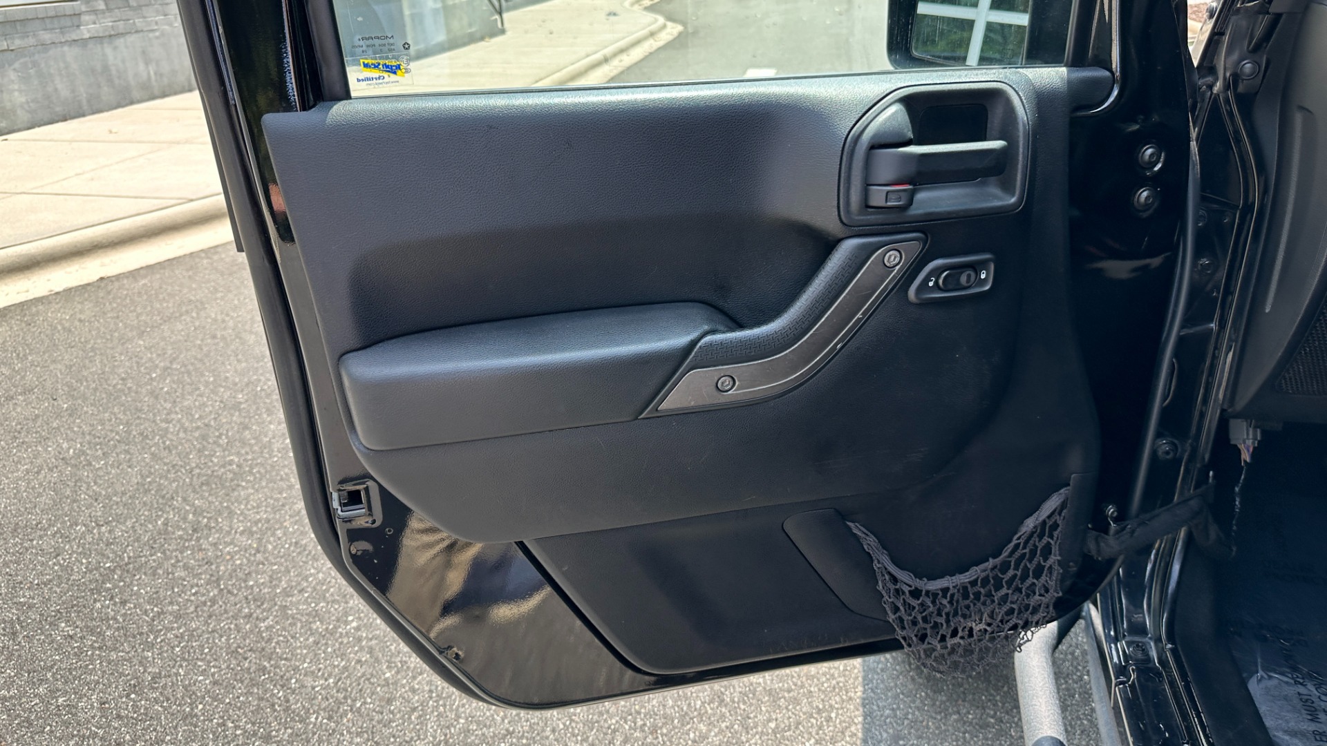 Used 2013 Jeep Wrangler Unlimited Sport / FOX SHOCKS / SOUND SYSTEM / TOUCHSCREEN / SUBWOOFER / TERRAFLEX SUS for sale $24,999 at Formula Imports in Charlotte NC 28227 11