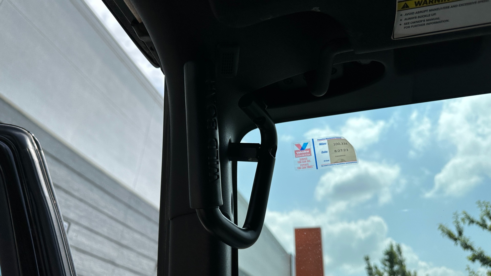 Used 2013 Jeep Wrangler Unlimited Sport / FOX SHOCKS / SOUND SYSTEM / TOUCHSCREEN / SUBWOOFER / TERRAFLEX SUS for sale $24,999 at Formula Imports in Charlotte NC 28227 23