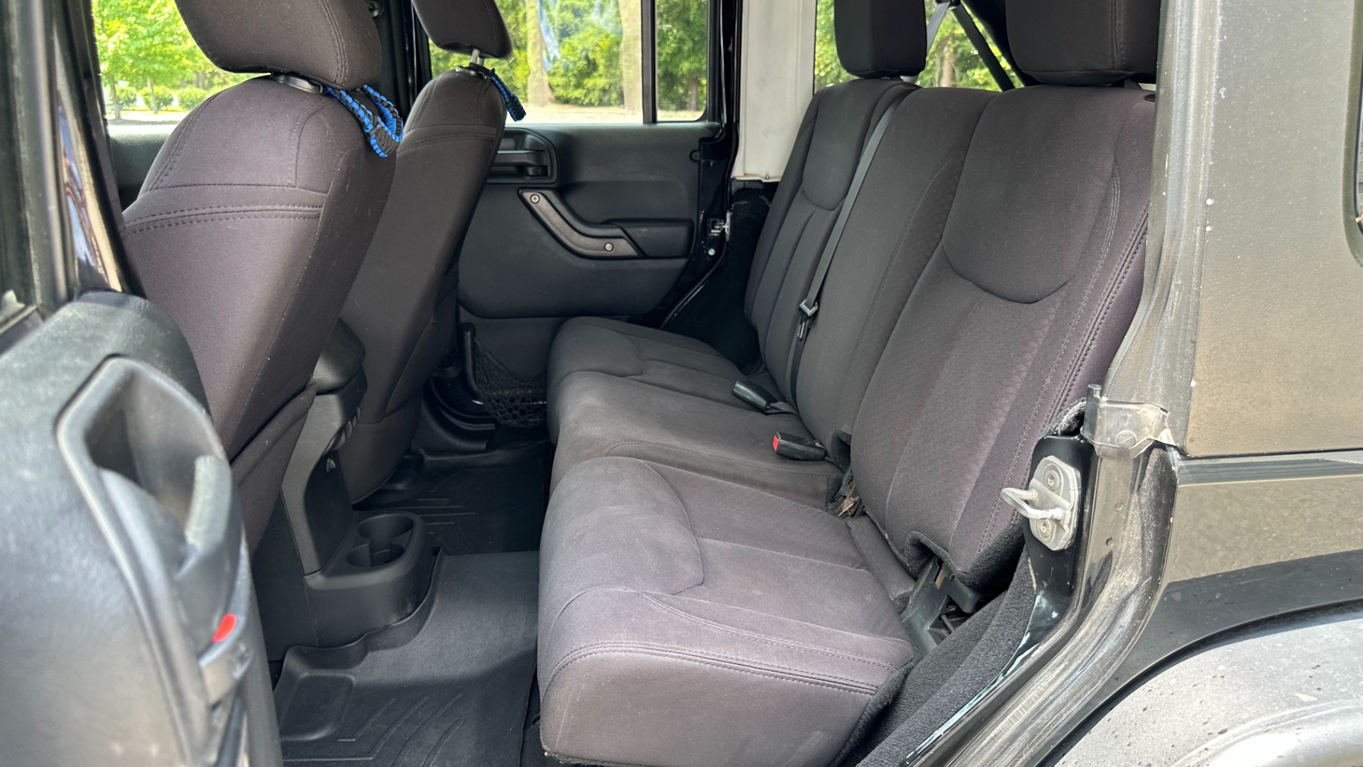 Used 2013 Jeep Wrangler Unlimited Sport / FOX SHOCKS / SOUND SYSTEM / TOUCHSCREEN / SUBWOOFER / TERRAFLEX SUS for sale $24,999 at Formula Imports in Charlotte NC 28227 25