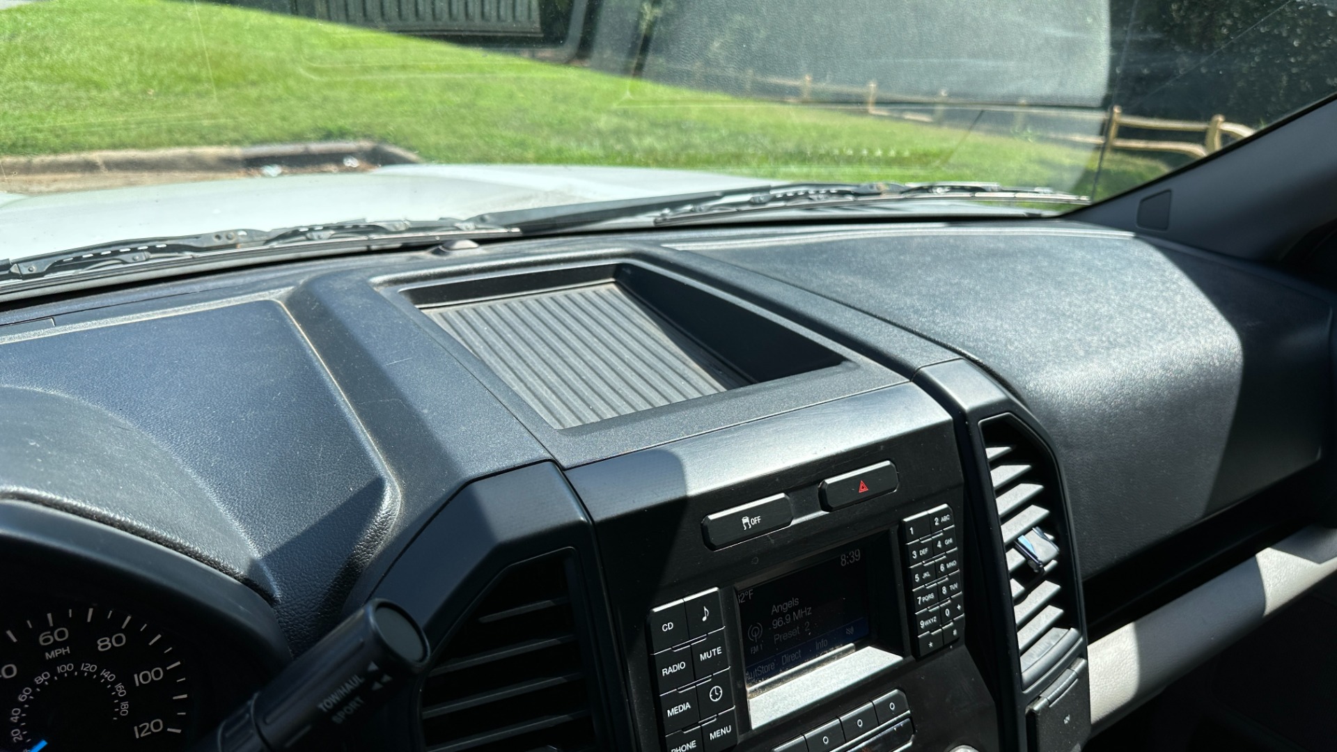 Used 2016 Ford F-150 XL / 5.0L V8 ENGINE / REAR VIEW CAMERA / TOOLBOX for sale $15,995 at Formula Imports in Charlotte NC 28227 16
