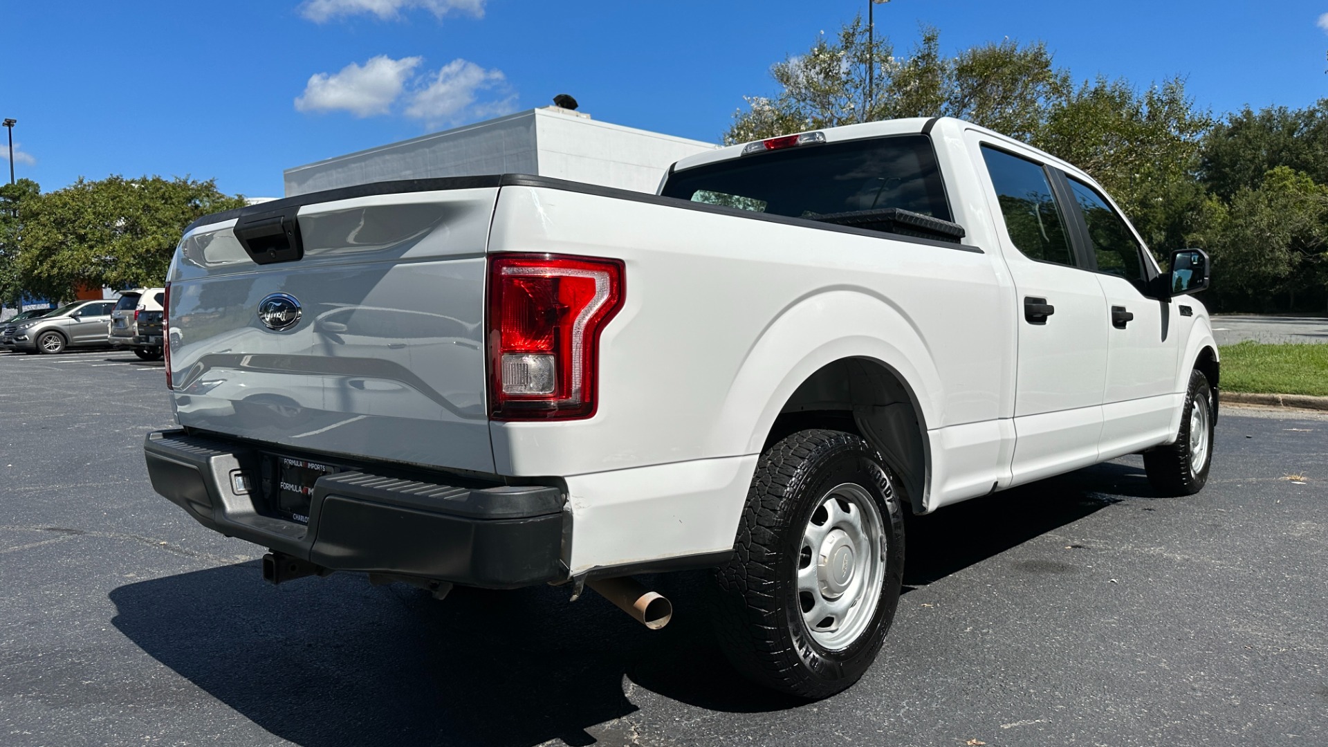 Used 2016 Ford F-150 XL / 5.0L V8 ENGINE / REAR VIEW CAMERA / TOOLBOX for sale $15,995 at Formula Imports in Charlotte NC 28227 4