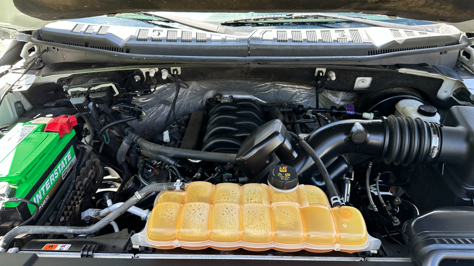 Used 2016 Ford F-150 XL / 5.0L V8 ENGINE / REAR VIEW CAMERA / TOOLBOX for sale $15,995 at Formula Imports in Charlotte NC 28227 51