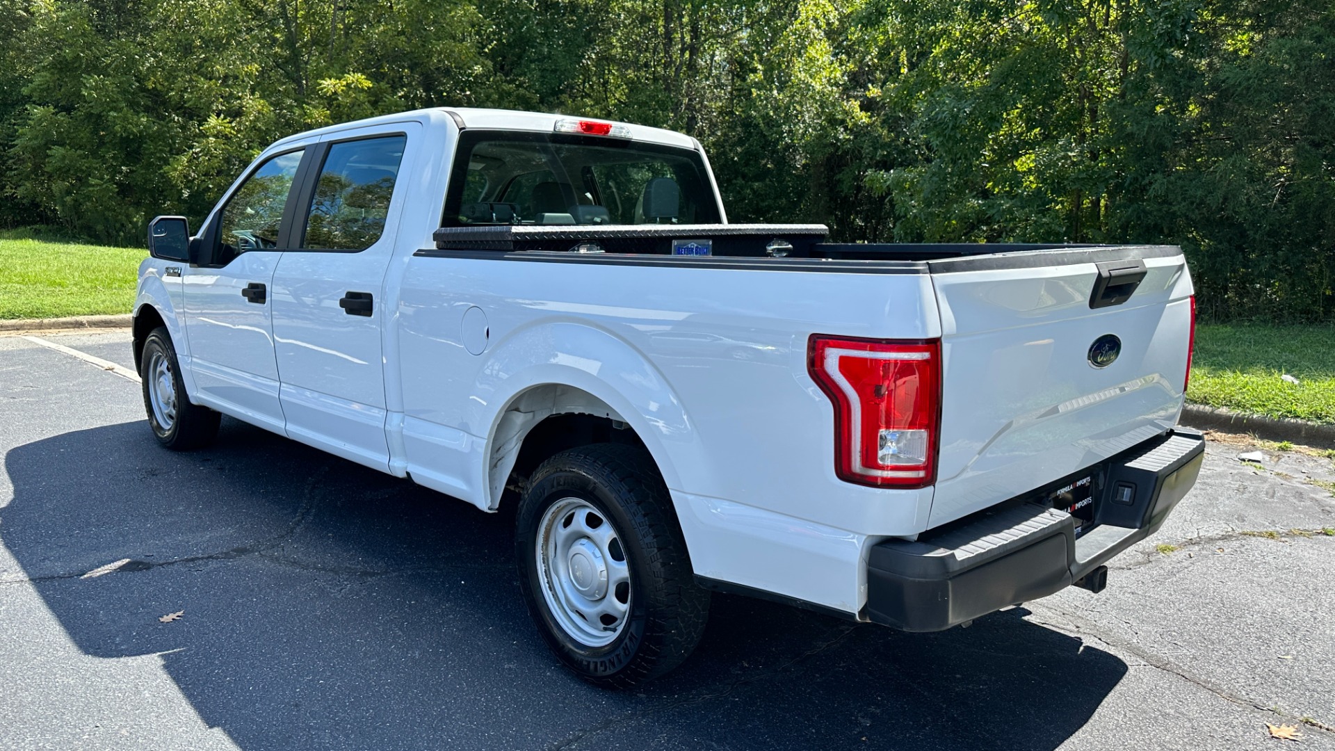 Used 2016 Ford F-150 XL / 5.0L V8 ENGINE / REAR VIEW CAMERA / TOOLBOX for sale $15,995 at Formula Imports in Charlotte NC 28227 7