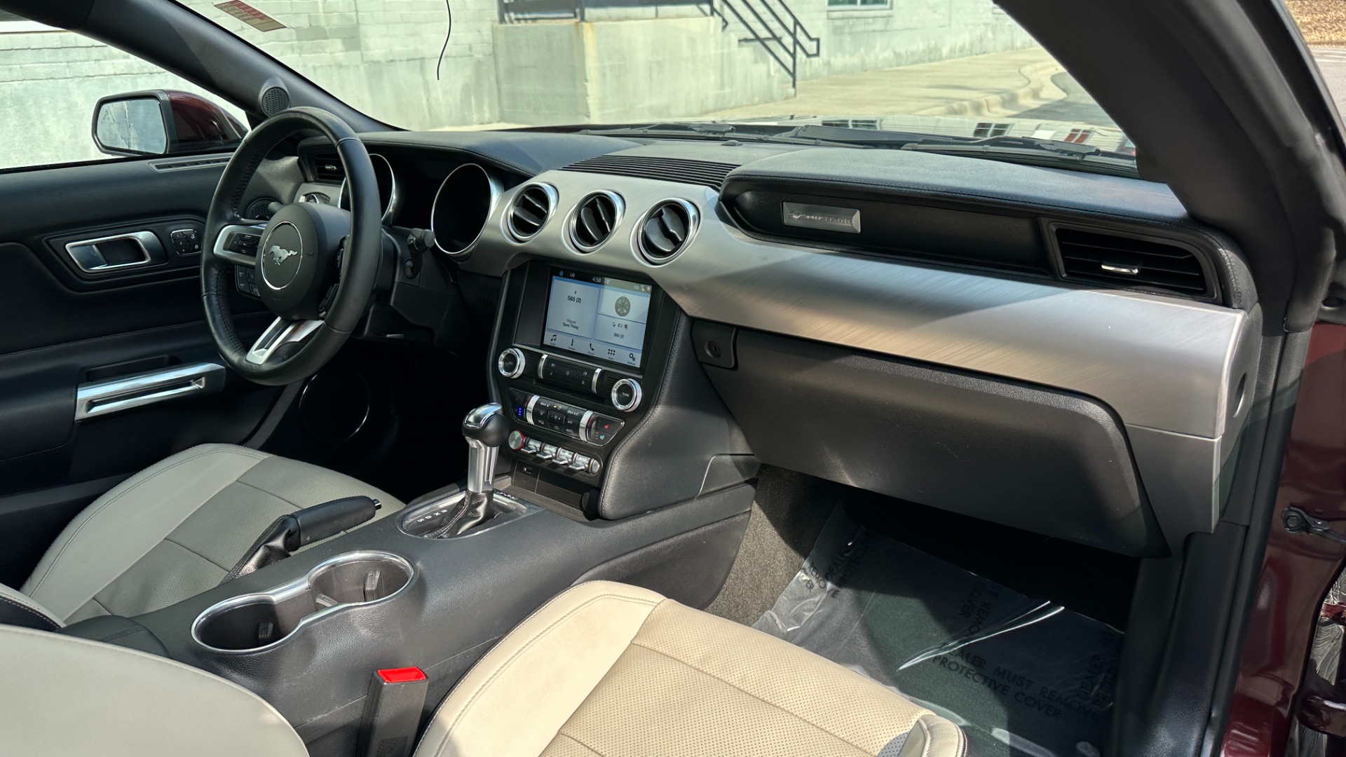 Used 2018 Ford Mustang EcoBoost Premium / LEATHER / 10SPD AUTO / TURBO ENGINE for sale $19,995 at Formula Imports in Charlotte NC 28227 32