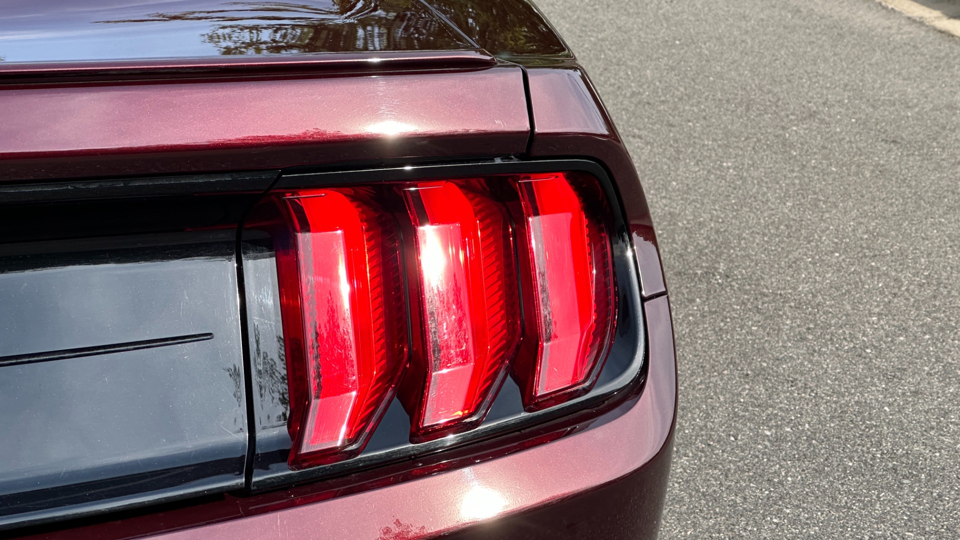Used 2018 Ford Mustang EcoBoost Premium / LEATHER / 10SPD AUTO / TURBO ENGINE for sale $19,995 at Formula Imports in Charlotte NC 28227 37