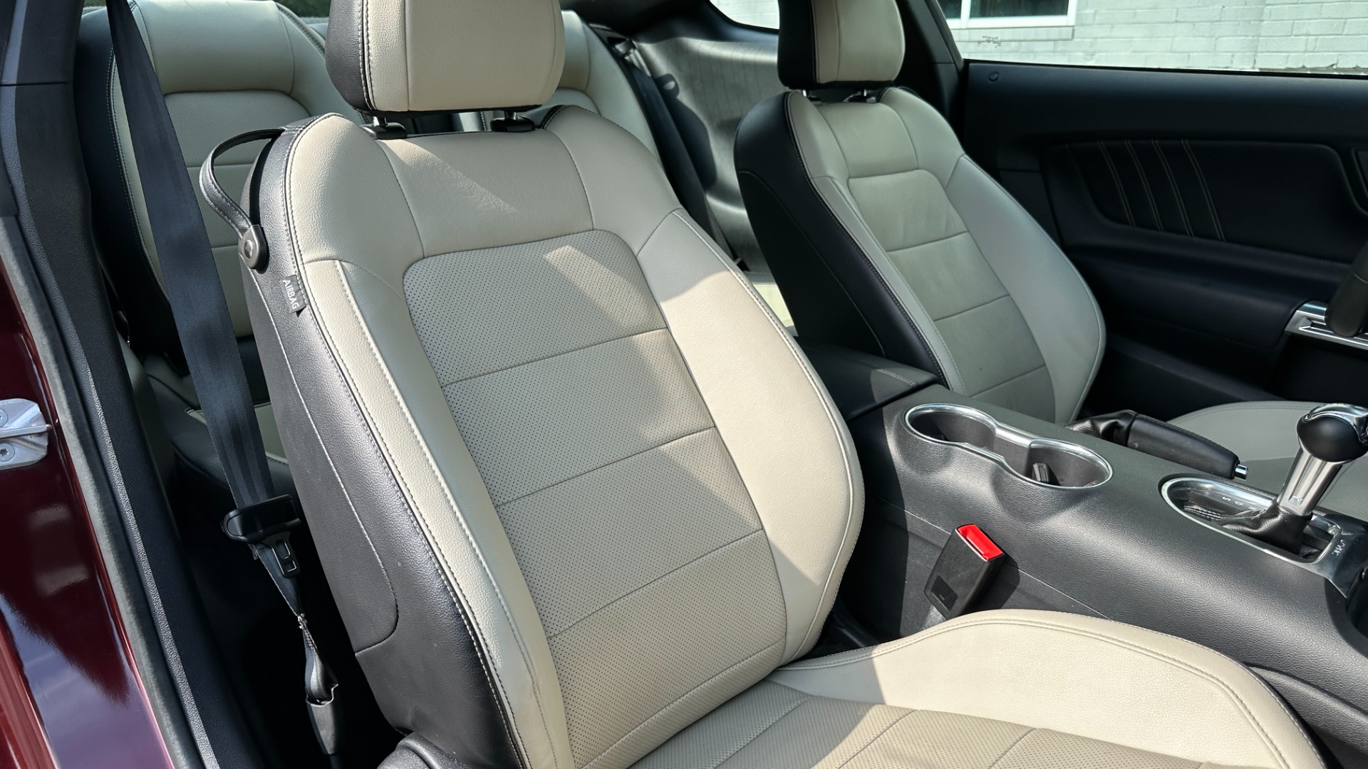 Used 2018 Ford Mustang EcoBoost Premium / LEATHER / 10SPD AUTO / TURBO ENGINE for sale $19,995 at Formula Imports in Charlotte NC 28227 41
