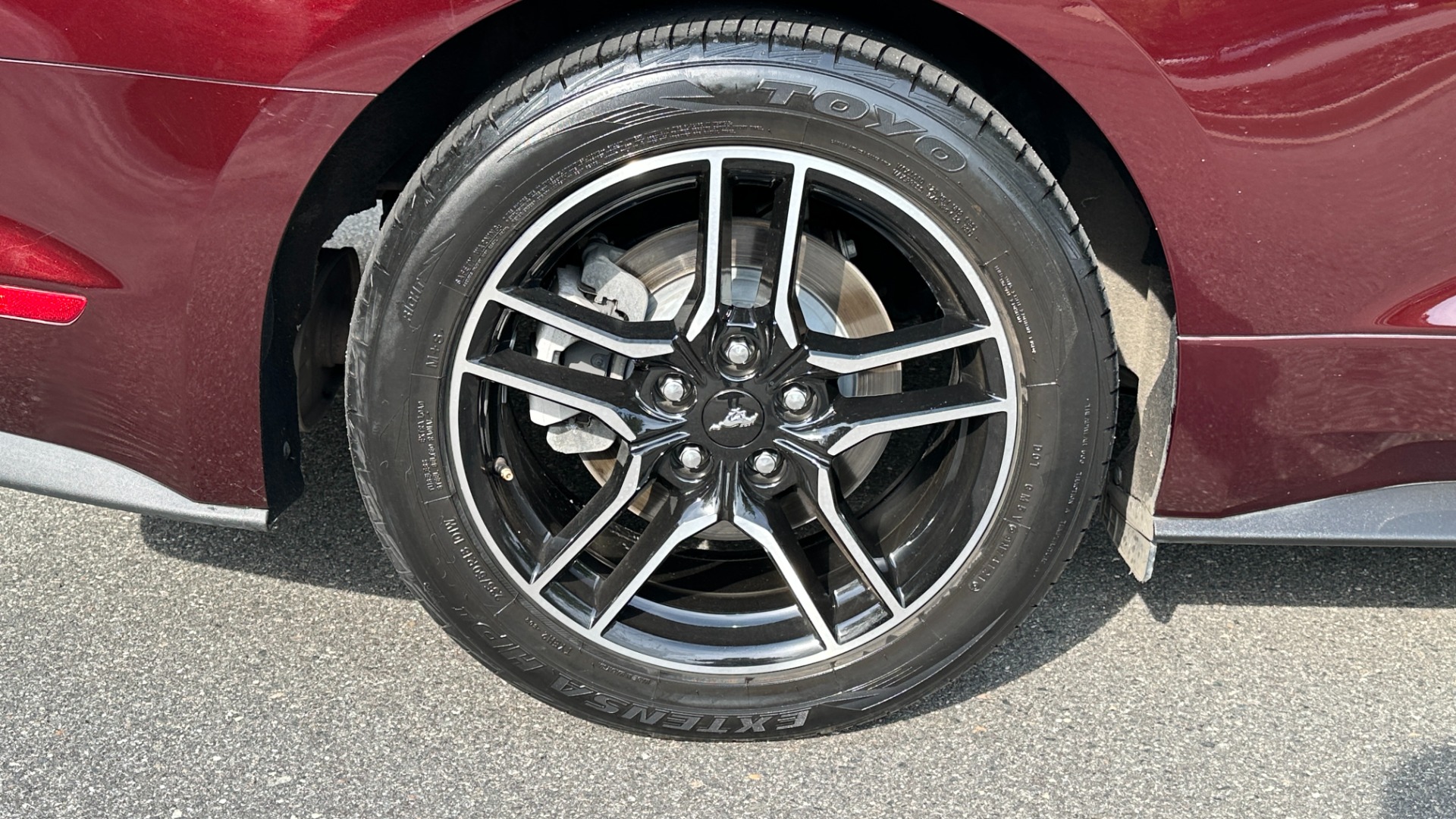 Used 2018 Ford Mustang EcoBoost Premium / LEATHER / 10SPD AUTO / TURBO ENGINE for sale $19,995 at Formula Imports in Charlotte NC 28227 49