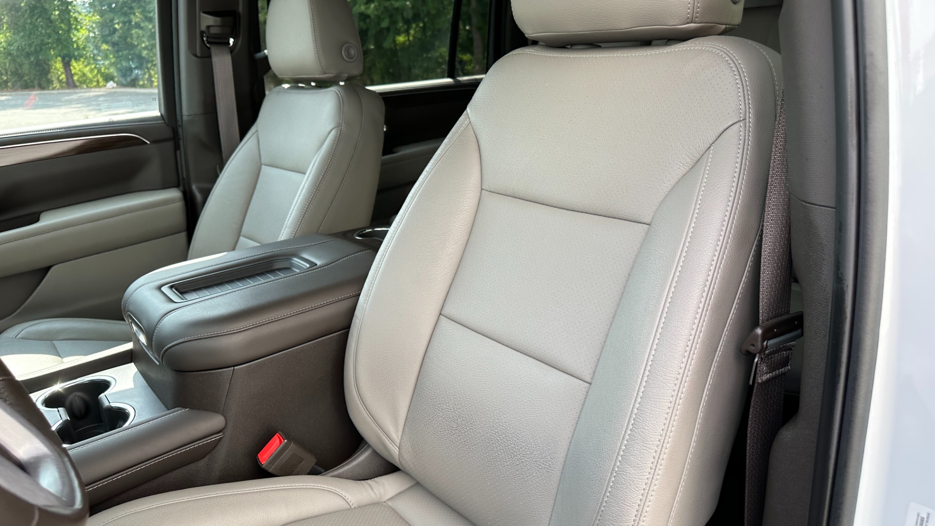Used 2022 GMC Yukon XL SLE / LEATHER / MAX TRAILERING / SAFETY PLUS for sale $59,999 at Formula Imports in Charlotte NC 28227 11