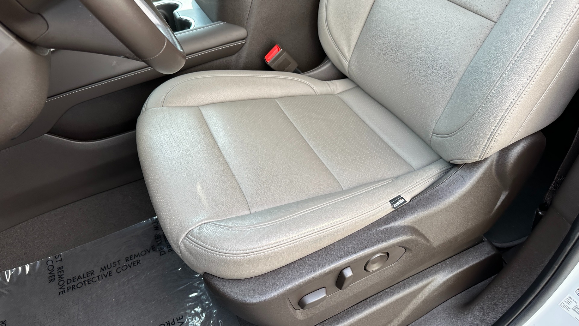 Used 2022 GMC Yukon XL SLE / LEATHER / MAX TRAILERING / SAFETY PLUS for sale $59,999 at Formula Imports in Charlotte NC 28227 12