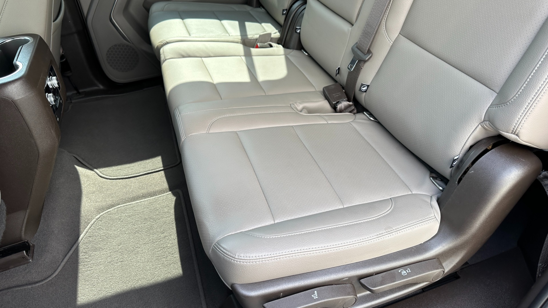 Used 2022 GMC Yukon XL SLE / LEATHER / MAX TRAILERING / SAFETY PLUS for sale $59,999 at Formula Imports in Charlotte NC 28227 24