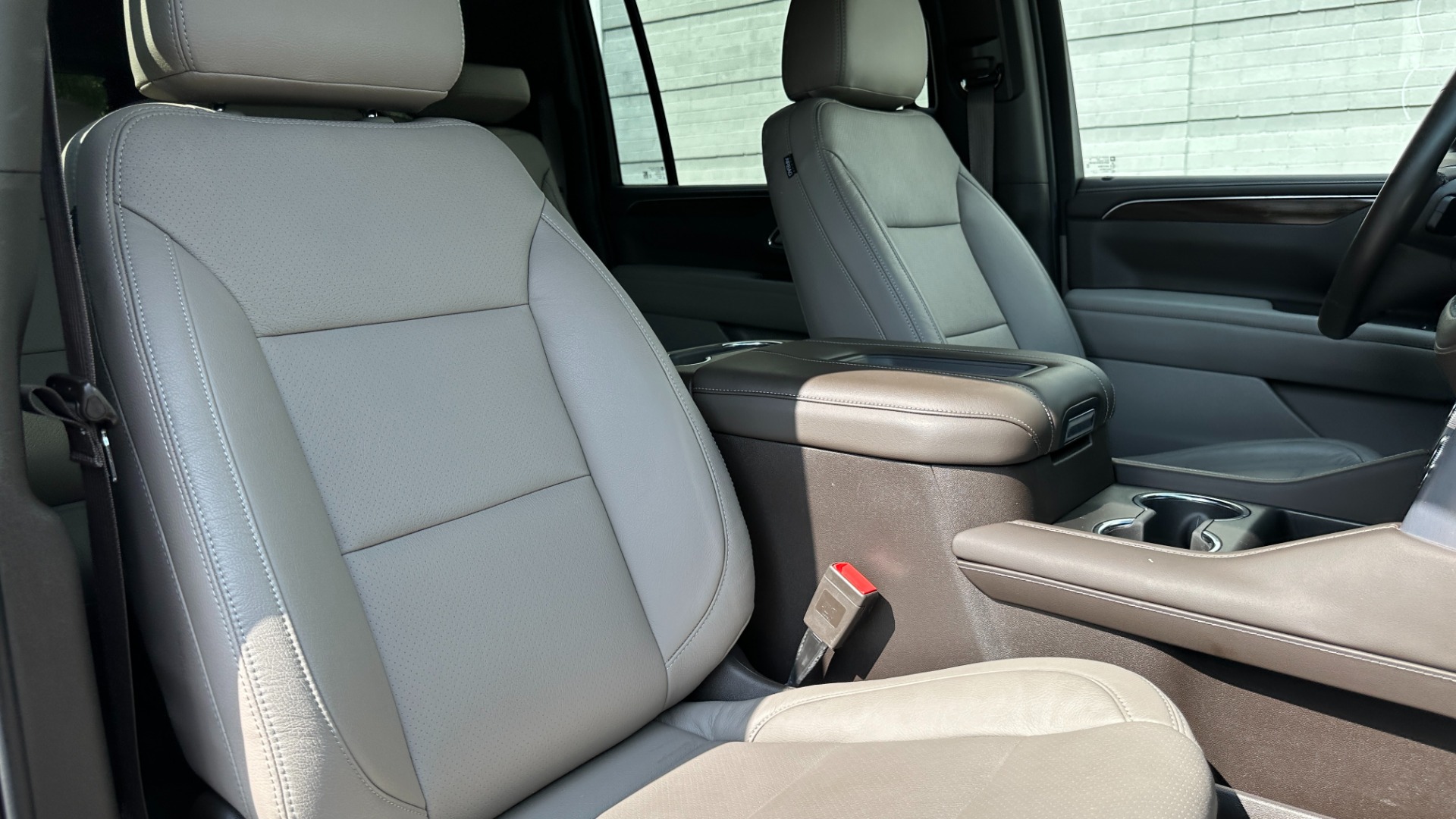 Used 2022 GMC Yukon XL SLE / LEATHER / MAX TRAILERING / SAFETY PLUS for sale $59,999 at Formula Imports in Charlotte NC 28227 35