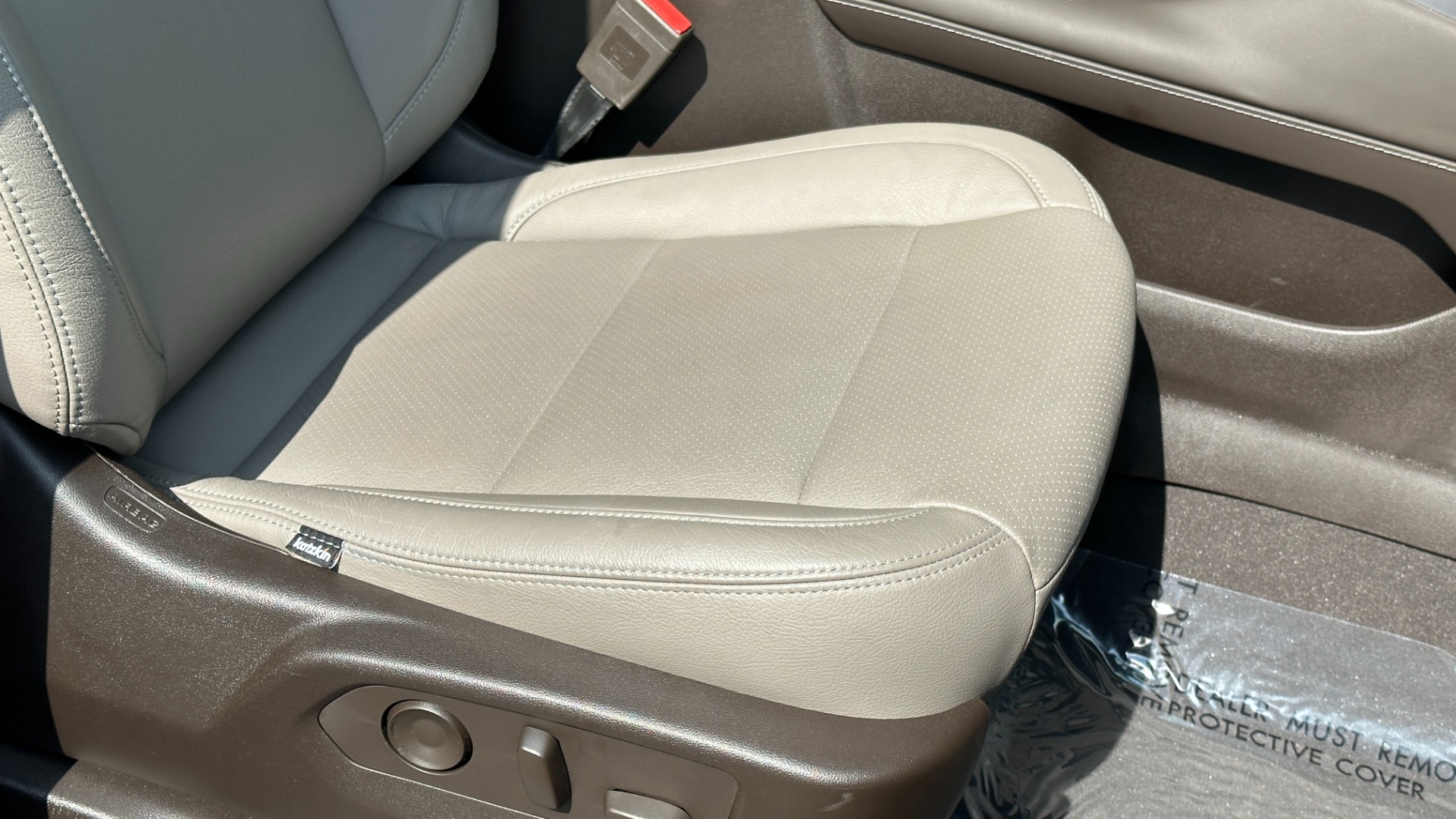 Used 2022 GMC Yukon XL SLE / LEATHER / MAX TRAILERING / SAFETY PLUS for sale $59,999 at Formula Imports in Charlotte NC 28227 36