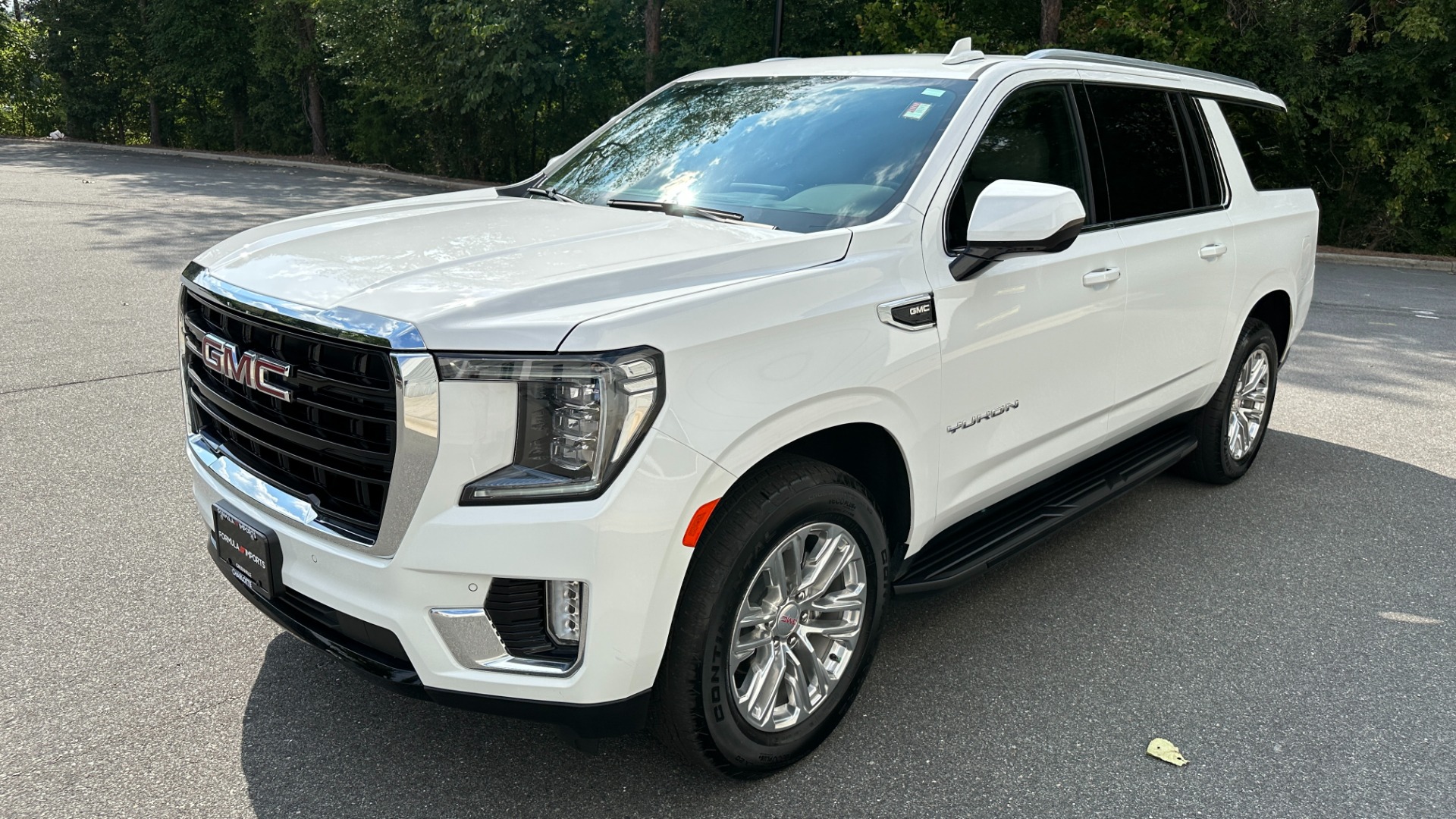 Used 2022 GMC Yukon XL SLE / LEATHER / MAX TRAILERING / SAFETY PLUS for sale Sold at Formula Imports in Charlotte NC 28227 5
