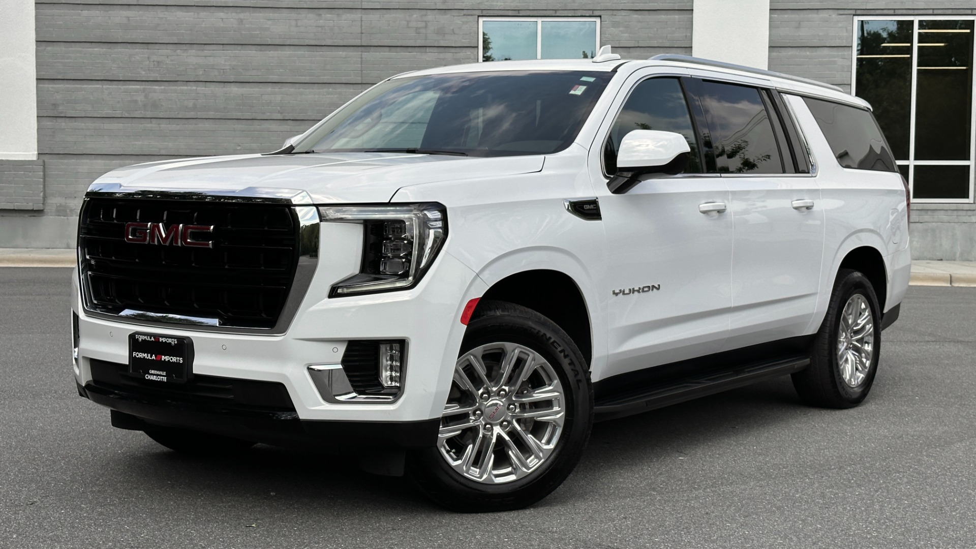 Used 2022 GMC Yukon XL SLE / LEATHER / MAX TRAILERING / SAFETY PLUS for sale $59,999 at Formula Imports in Charlotte NC 28227 1