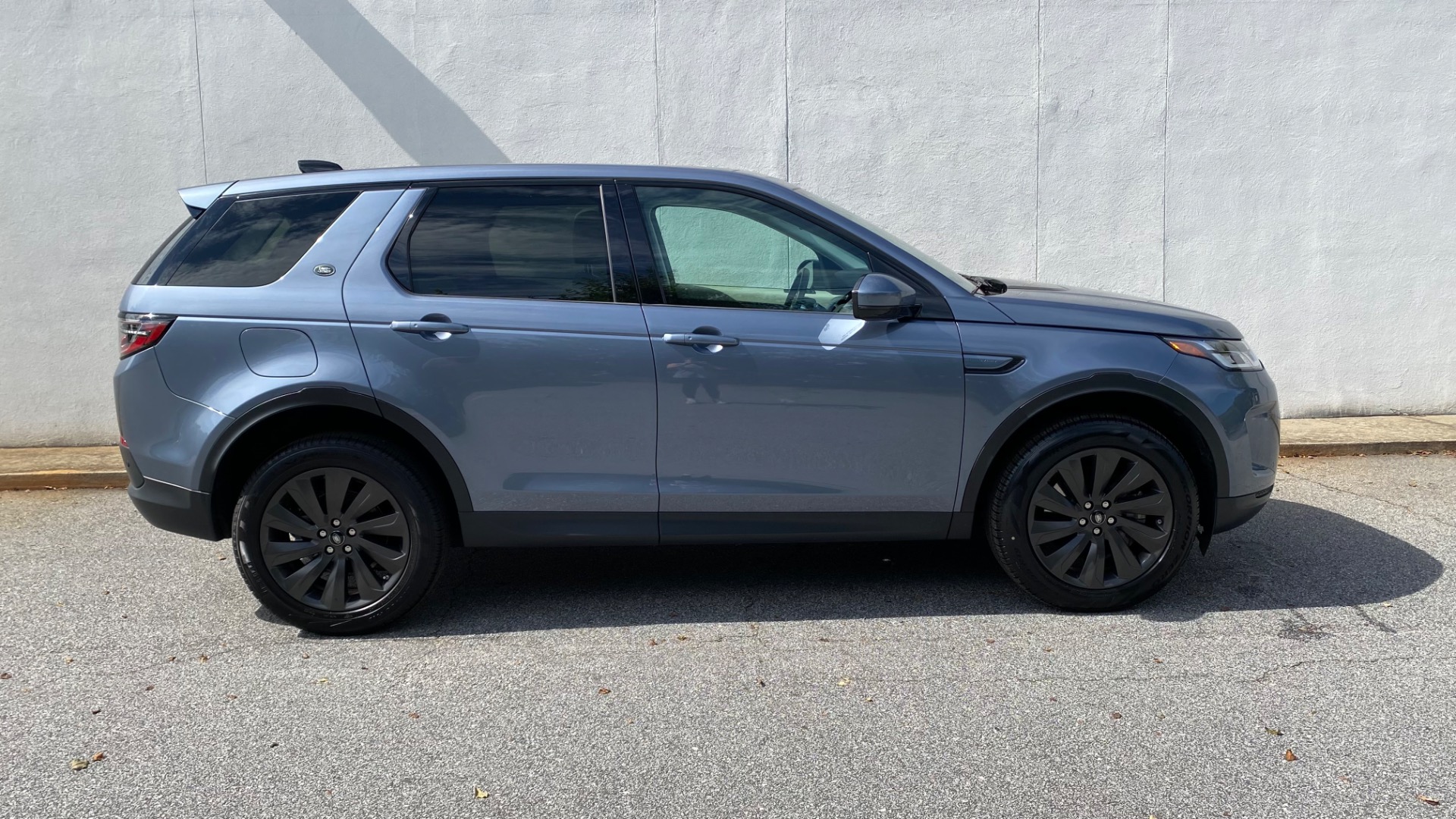 Used 2020 Land Rover Discovery Sport S for sale Sold at Formula Imports in Charlotte NC 28227 10