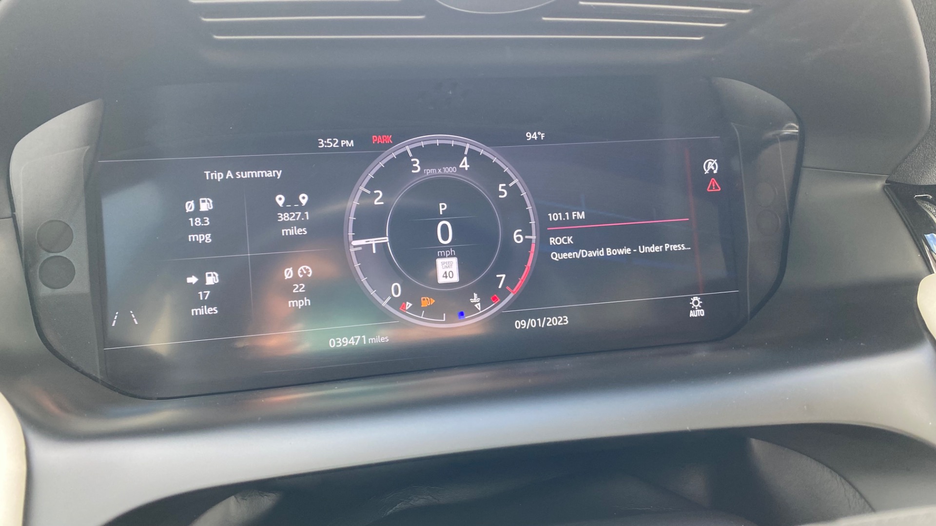Used 2020 Land Rover Discovery Sport S for sale Sold at Formula Imports in Charlotte NC 28227 23