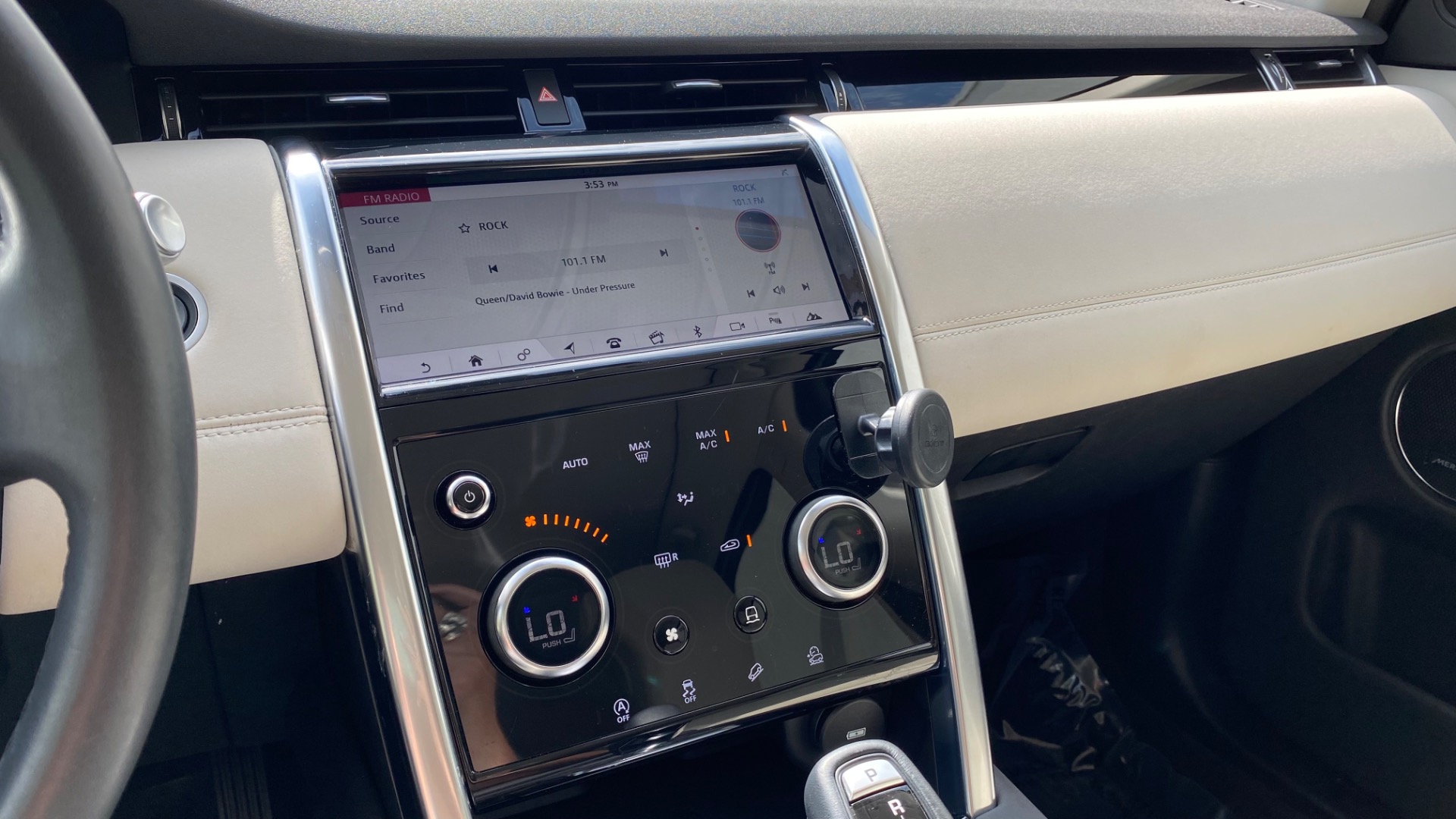 Used 2020 Land Rover Discovery Sport S for sale Sold at Formula Imports in Charlotte NC 28227 25
