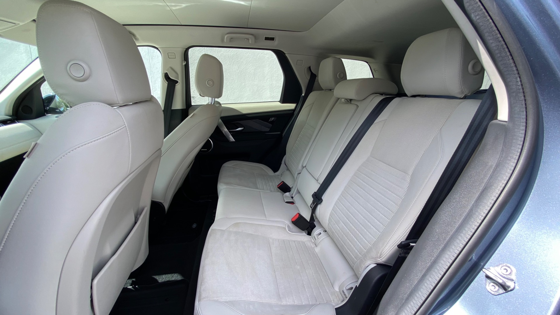 Used 2020 Land Rover Discovery Sport S for sale Sold at Formula Imports in Charlotte NC 28227 34