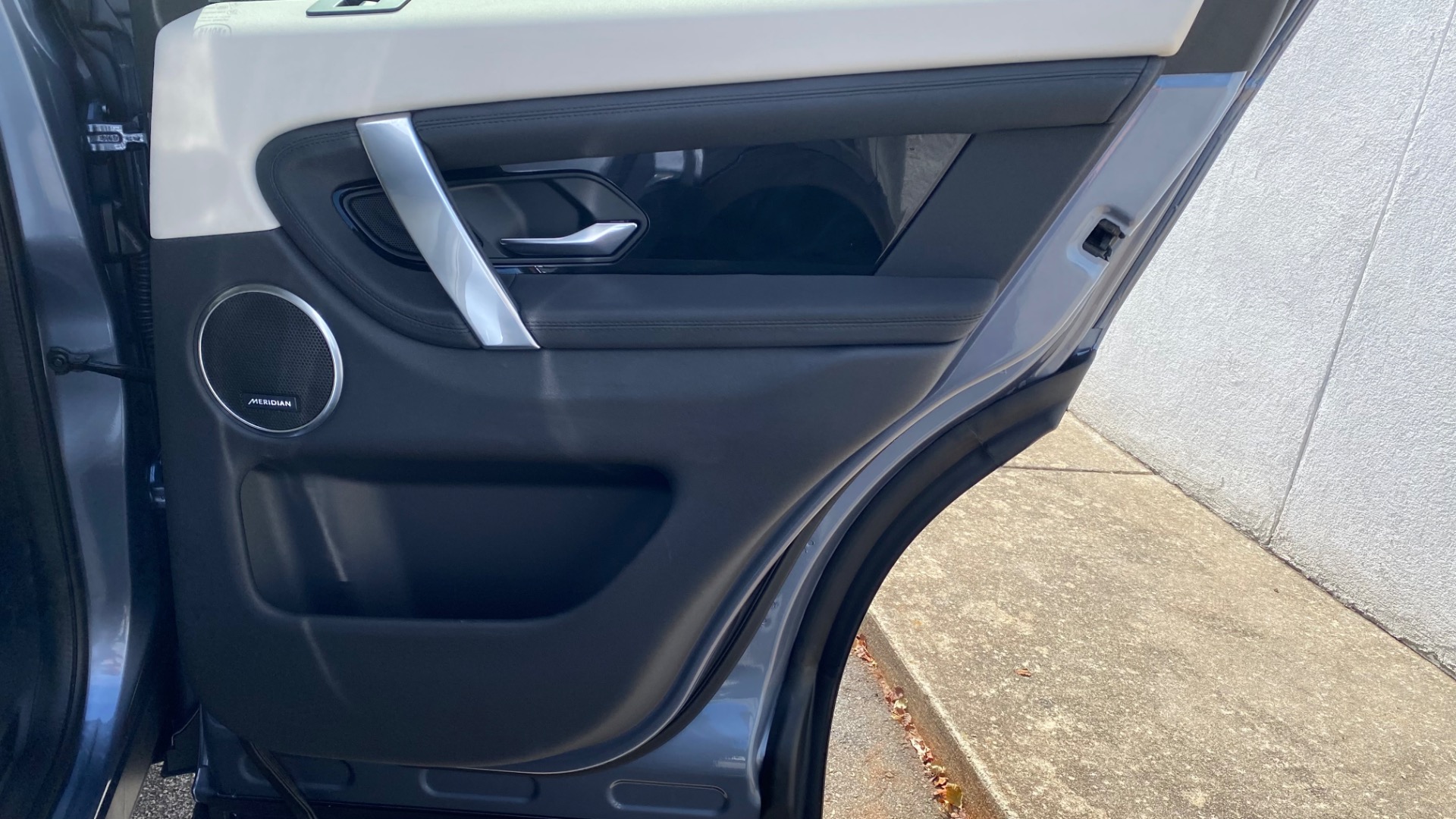 Used 2020 Land Rover Discovery Sport S for sale Sold at Formula Imports in Charlotte NC 28227 37