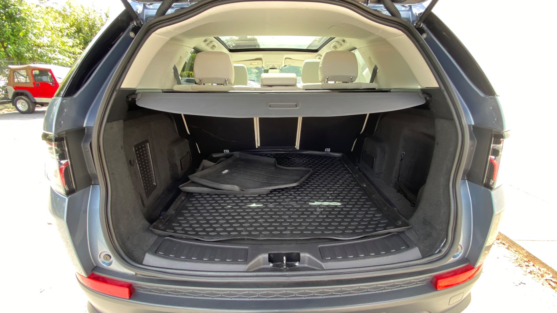 Used 2020 Land Rover Discovery Sport S for sale Sold at Formula Imports in Charlotte NC 28227 45