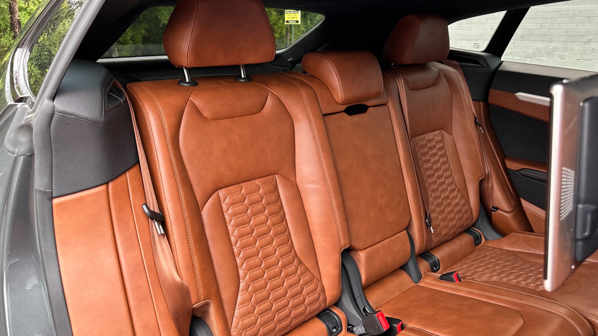 Used 2019 Lamborghini Urus V8 TWIN TURBO / RARE INTERIOR / FULL LEATHER / REAR ENTERTAINMENT for sale $189,995 at Formula Imports in Charlotte NC 28227 29